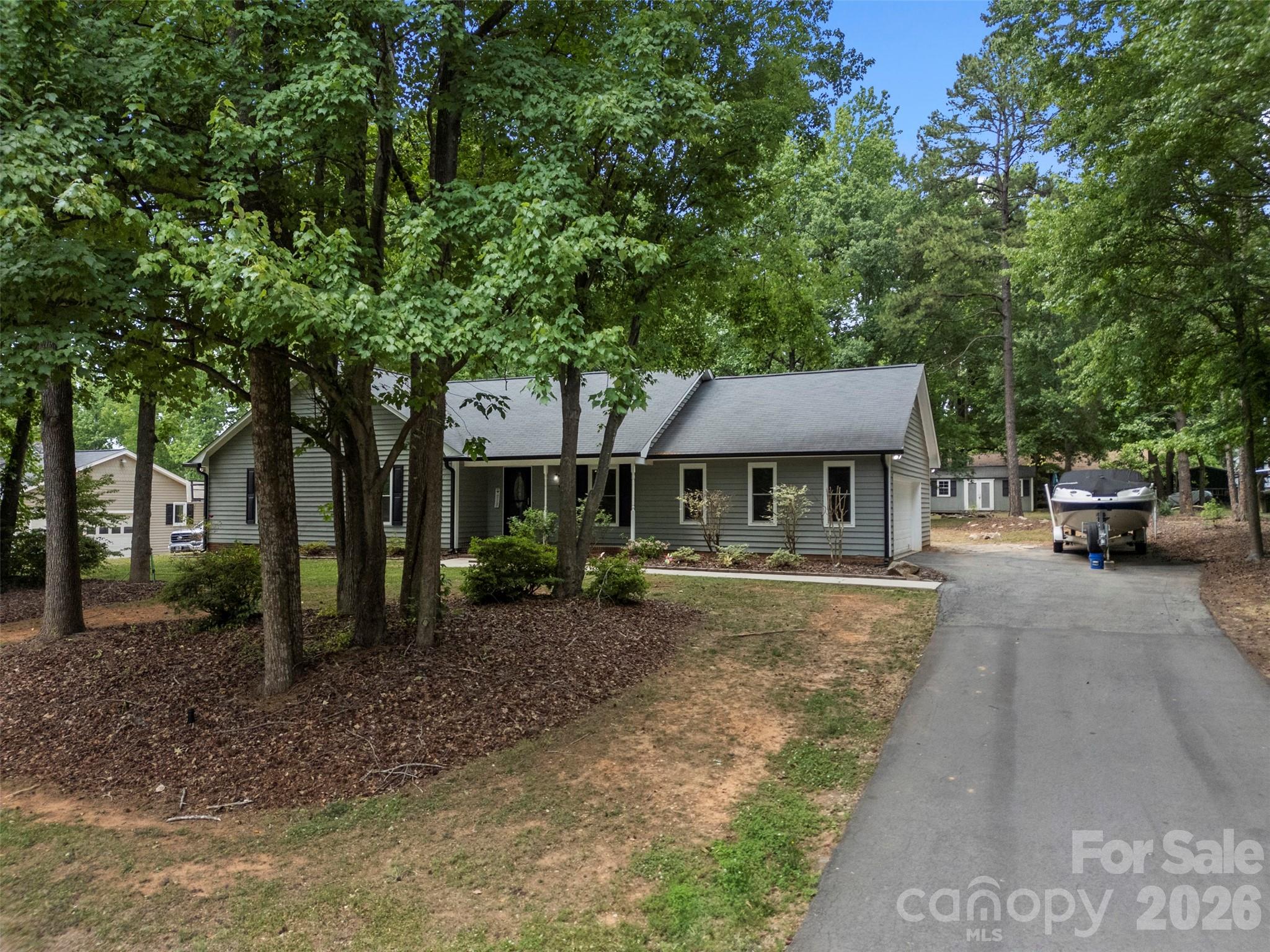 7795 Old Post Road Property Photo 22