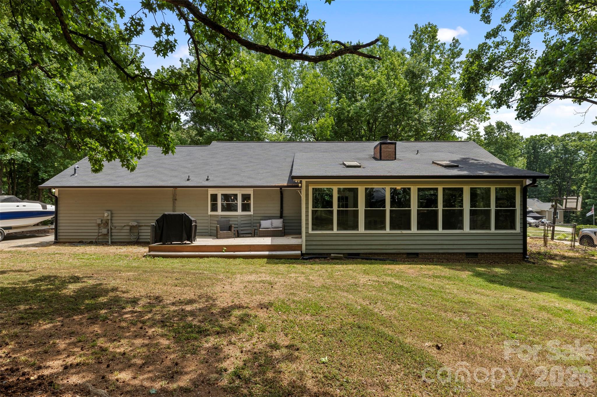 7795 Old Post Road Property Photo 23