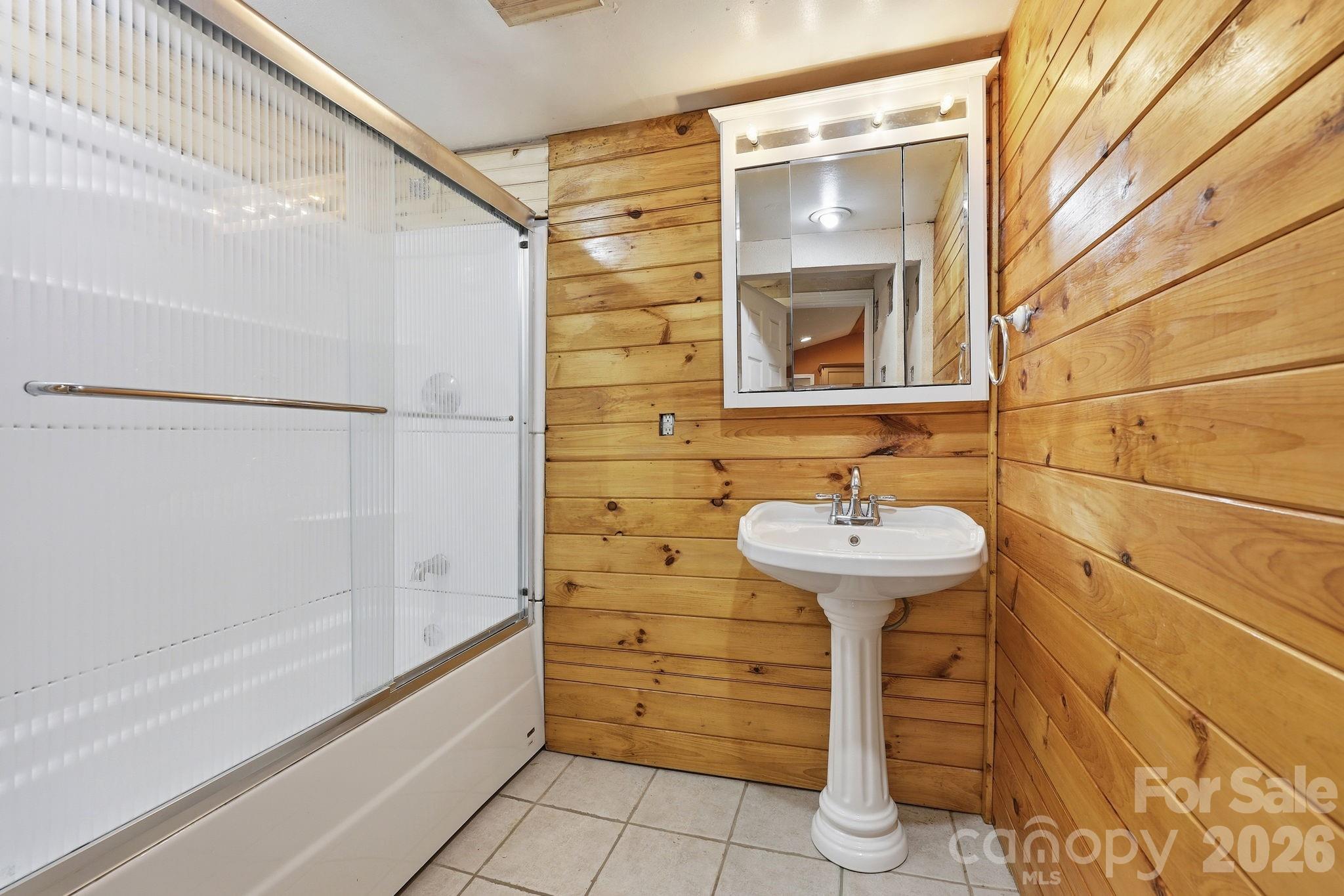 3383 Thickety Road Property Photo 13