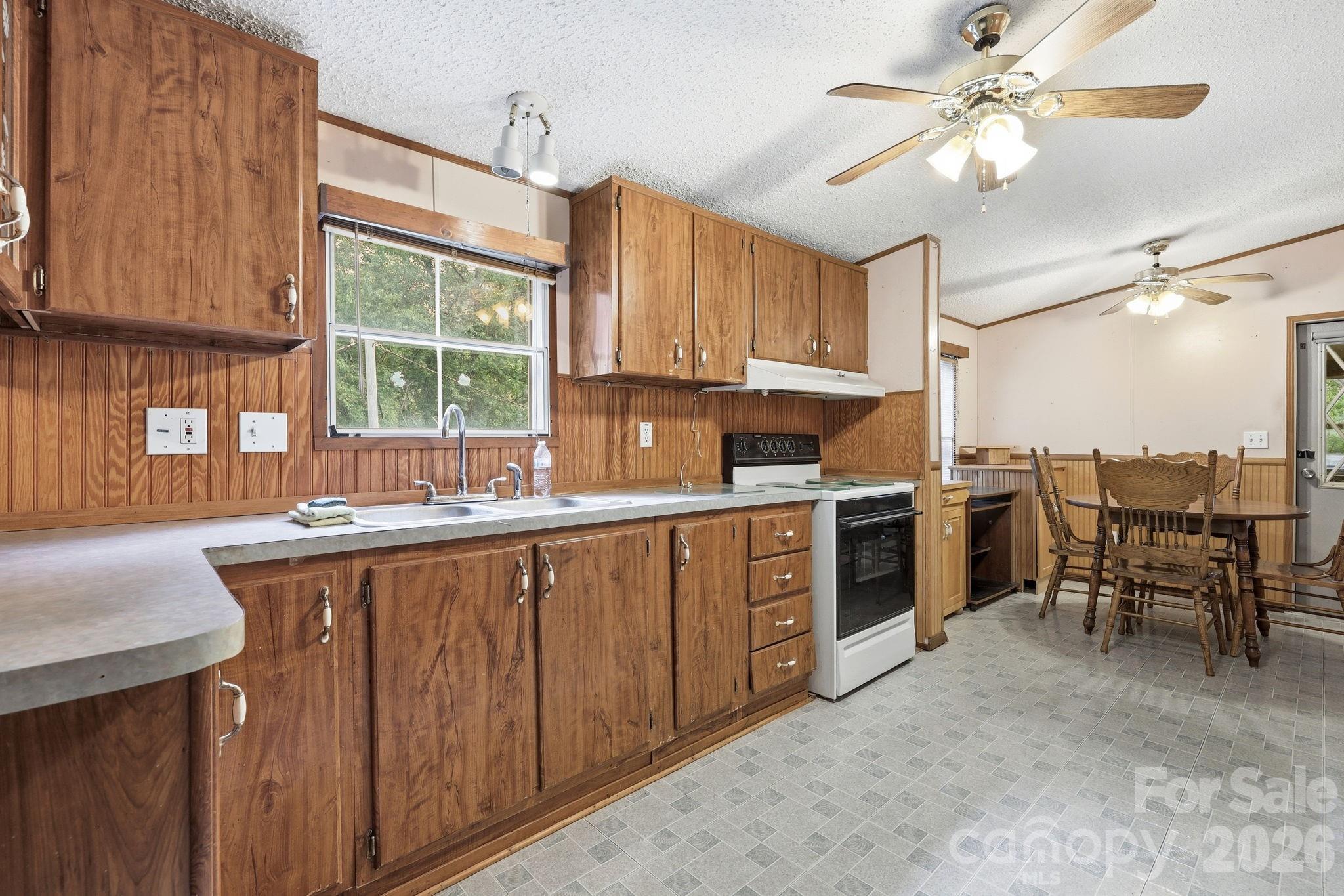3383 Thickety Road Property Photo 32