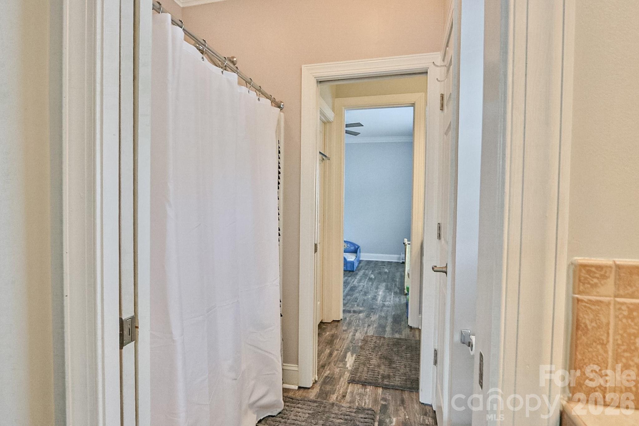 3127 Yorkshire Lane Property Photo 29