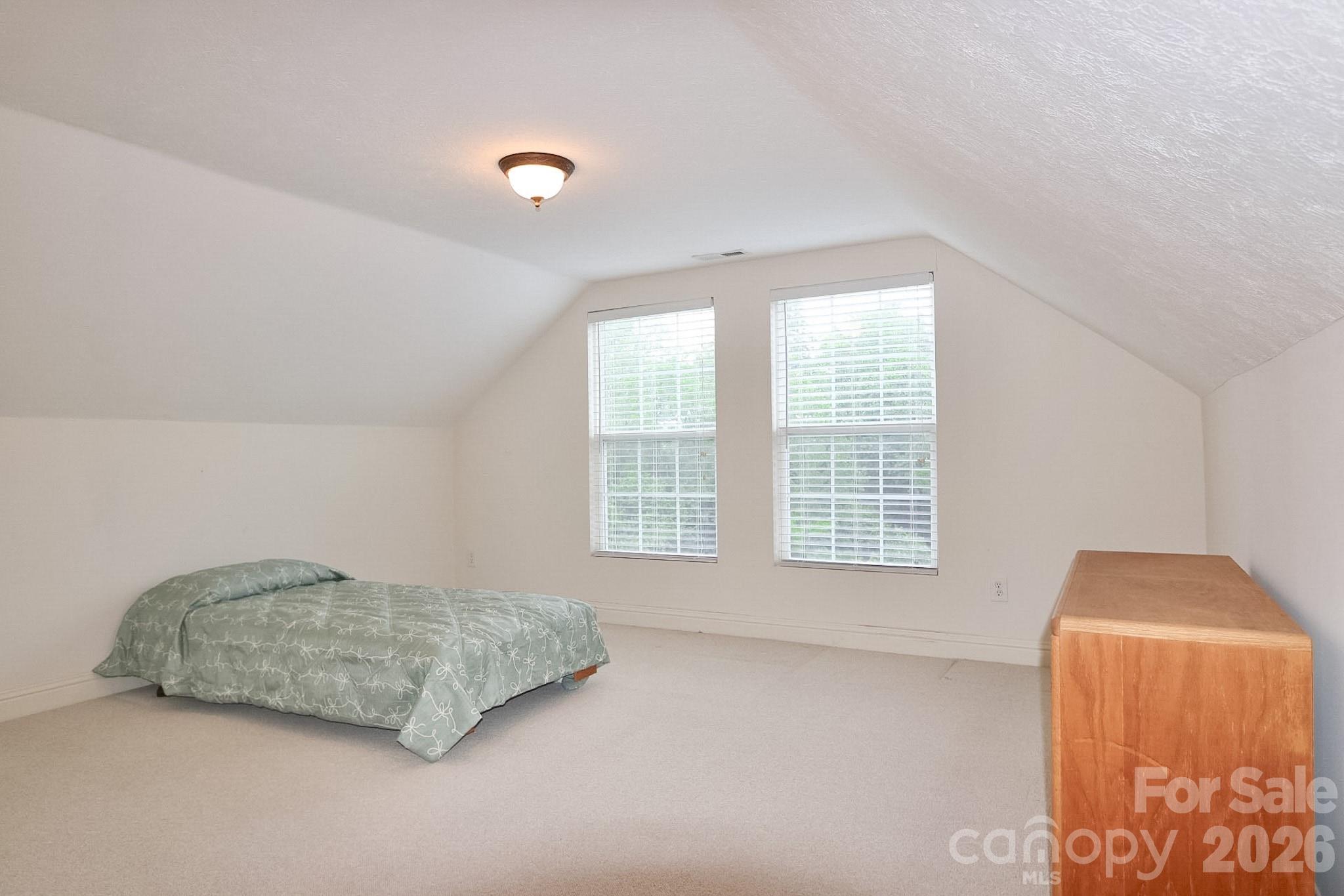 3127 Yorkshire Lane Property Photo 37