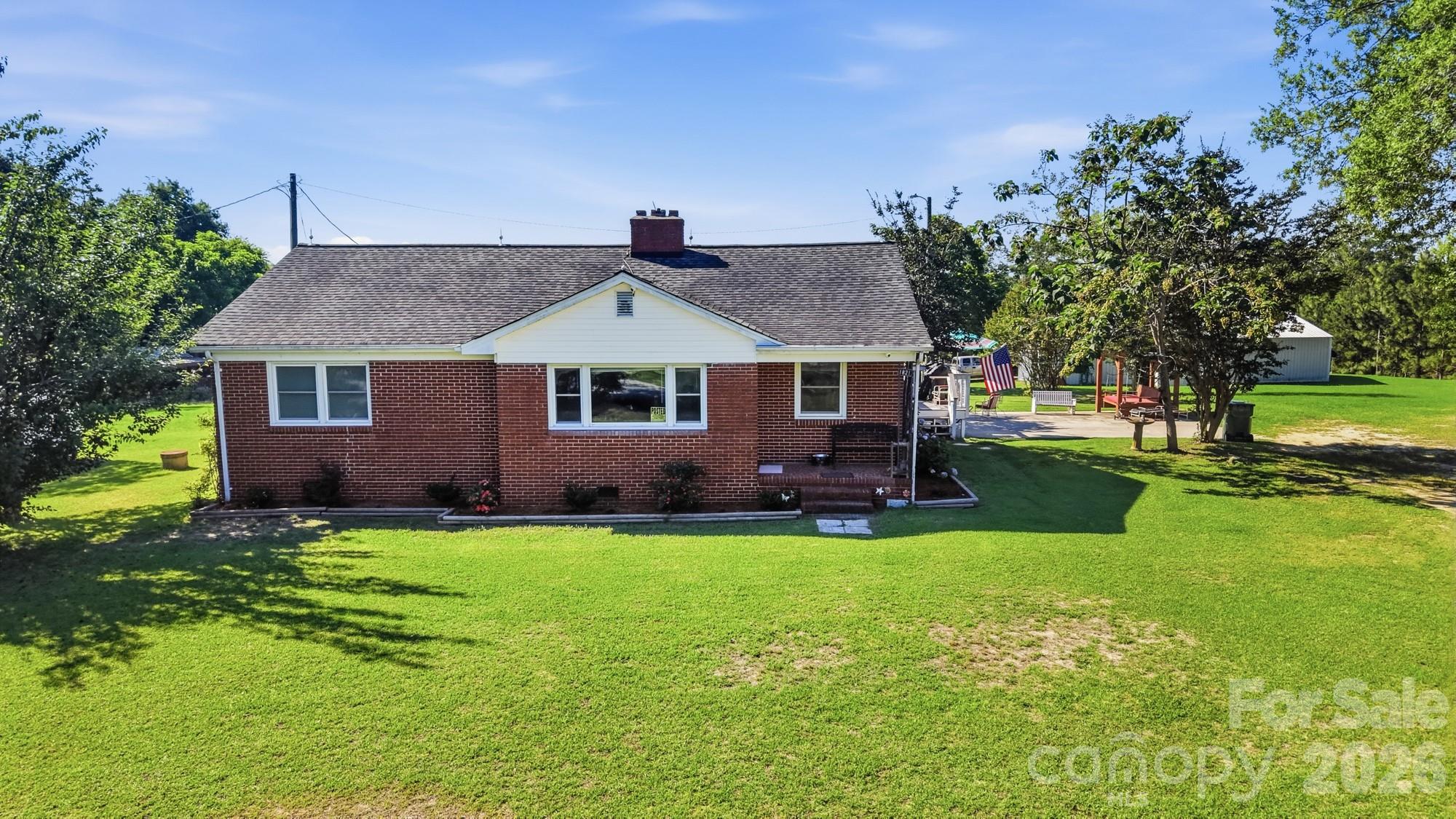 1821 Overbrook Road Property Photo 1