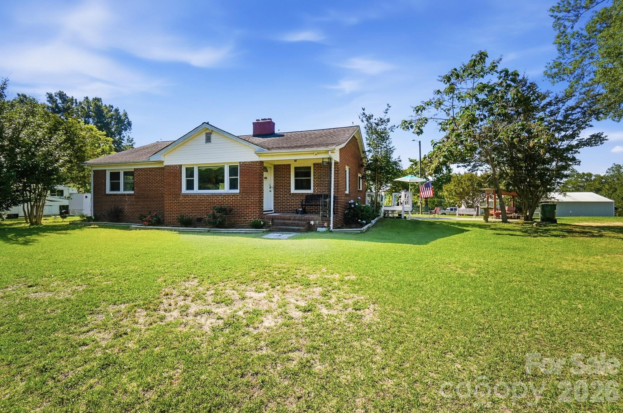 1821 Overbrook Road Property Photo 3