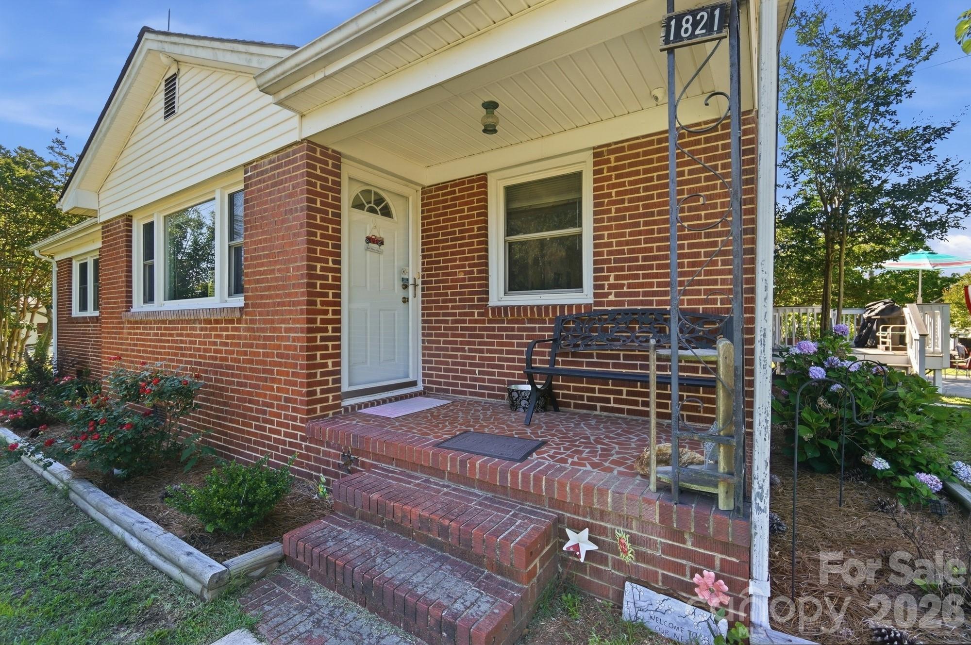 1821 Overbrook Road Property Photo 4