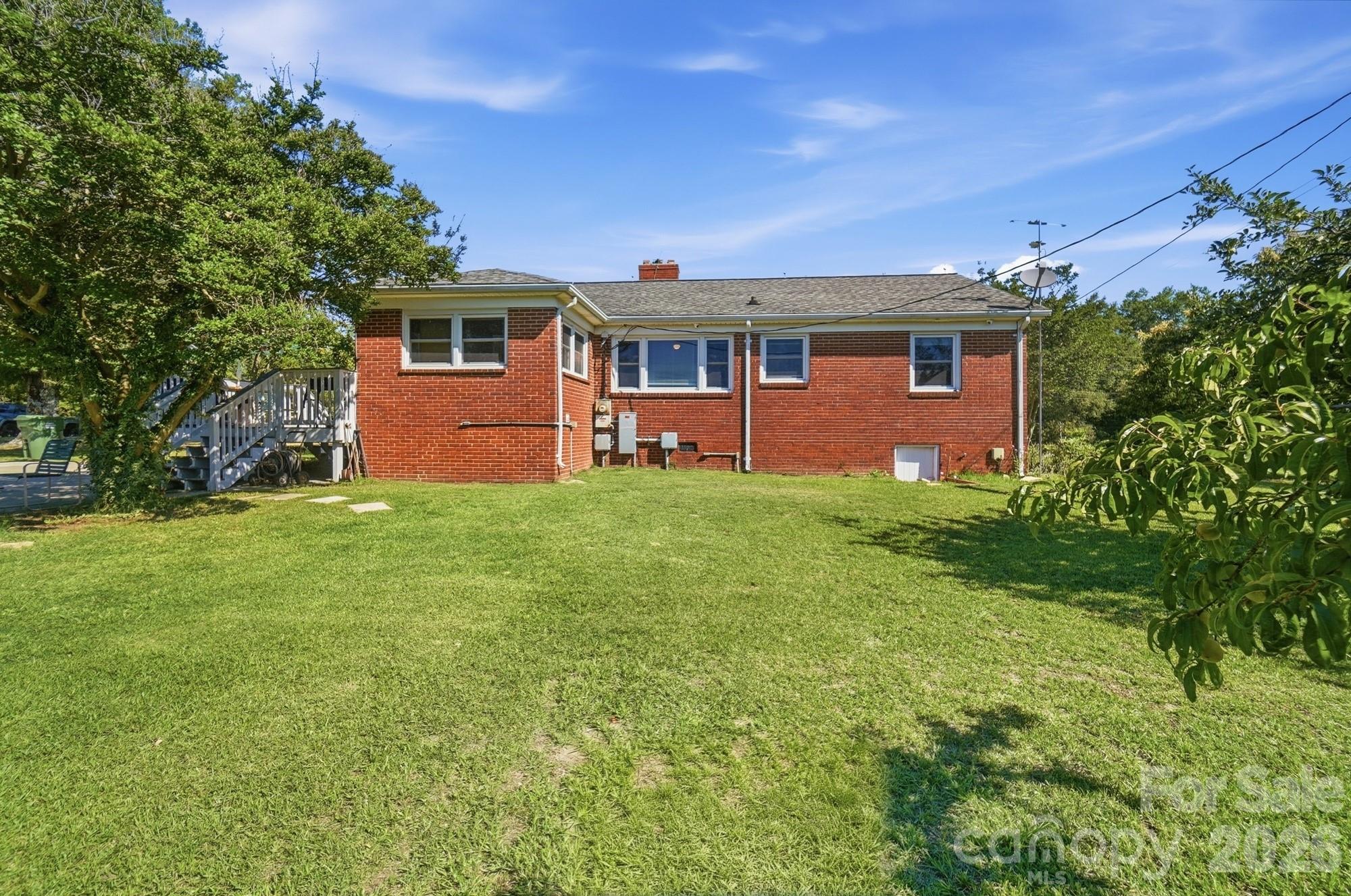 1821 Overbrook Road Property Photo 8