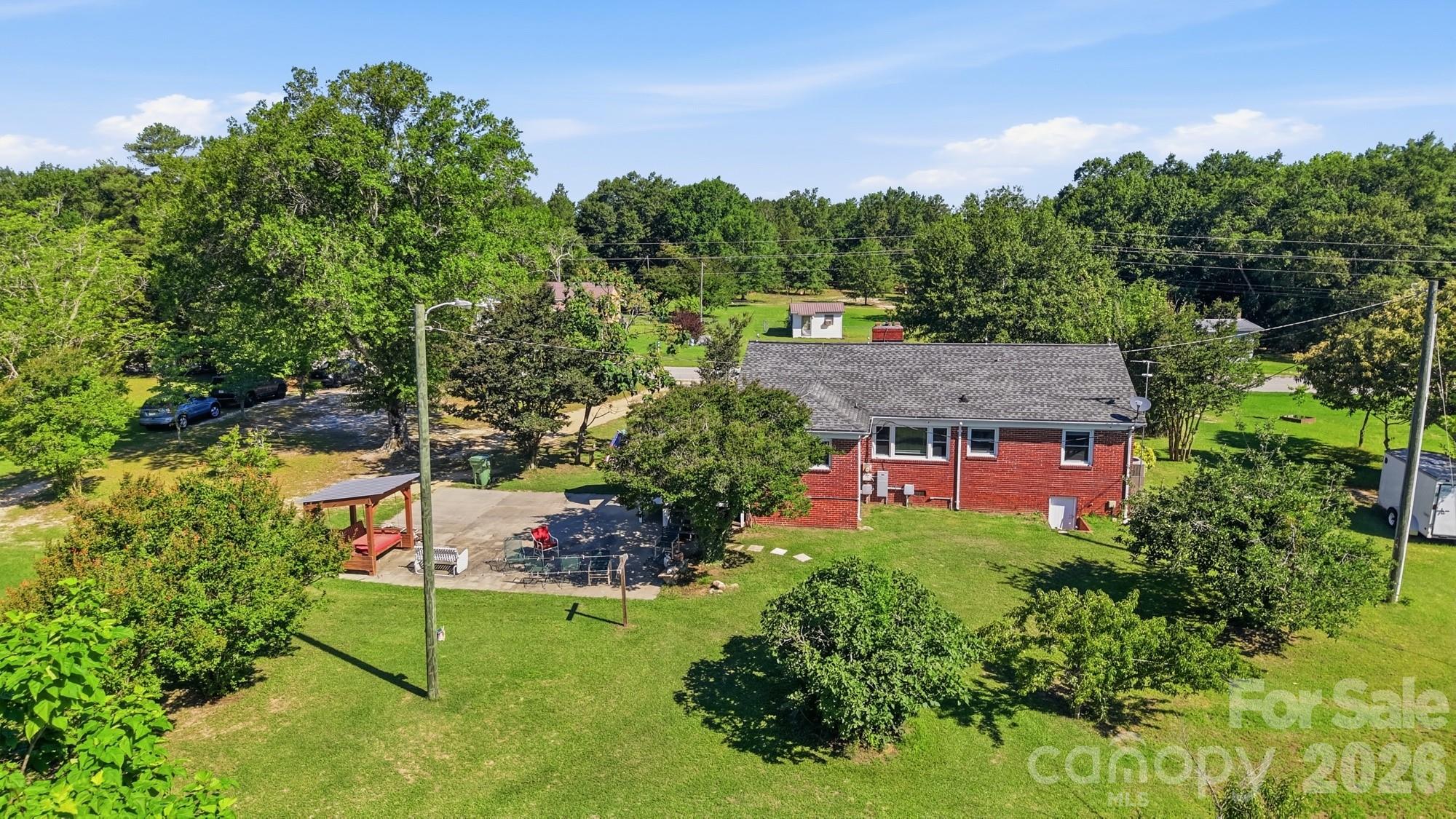 1821 Overbrook Road Property Photo 9