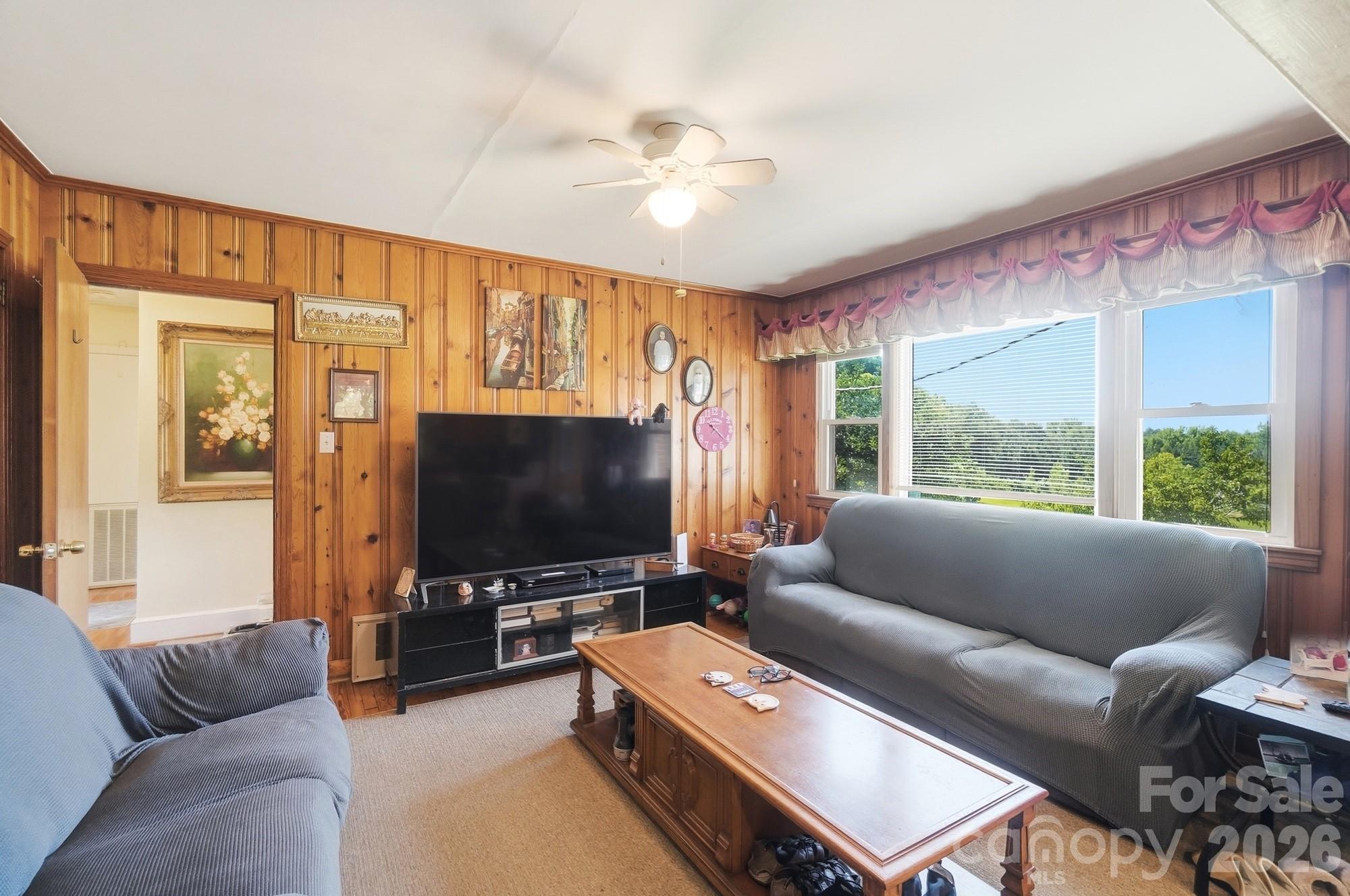 1821 Overbrook Road Property Photo 14