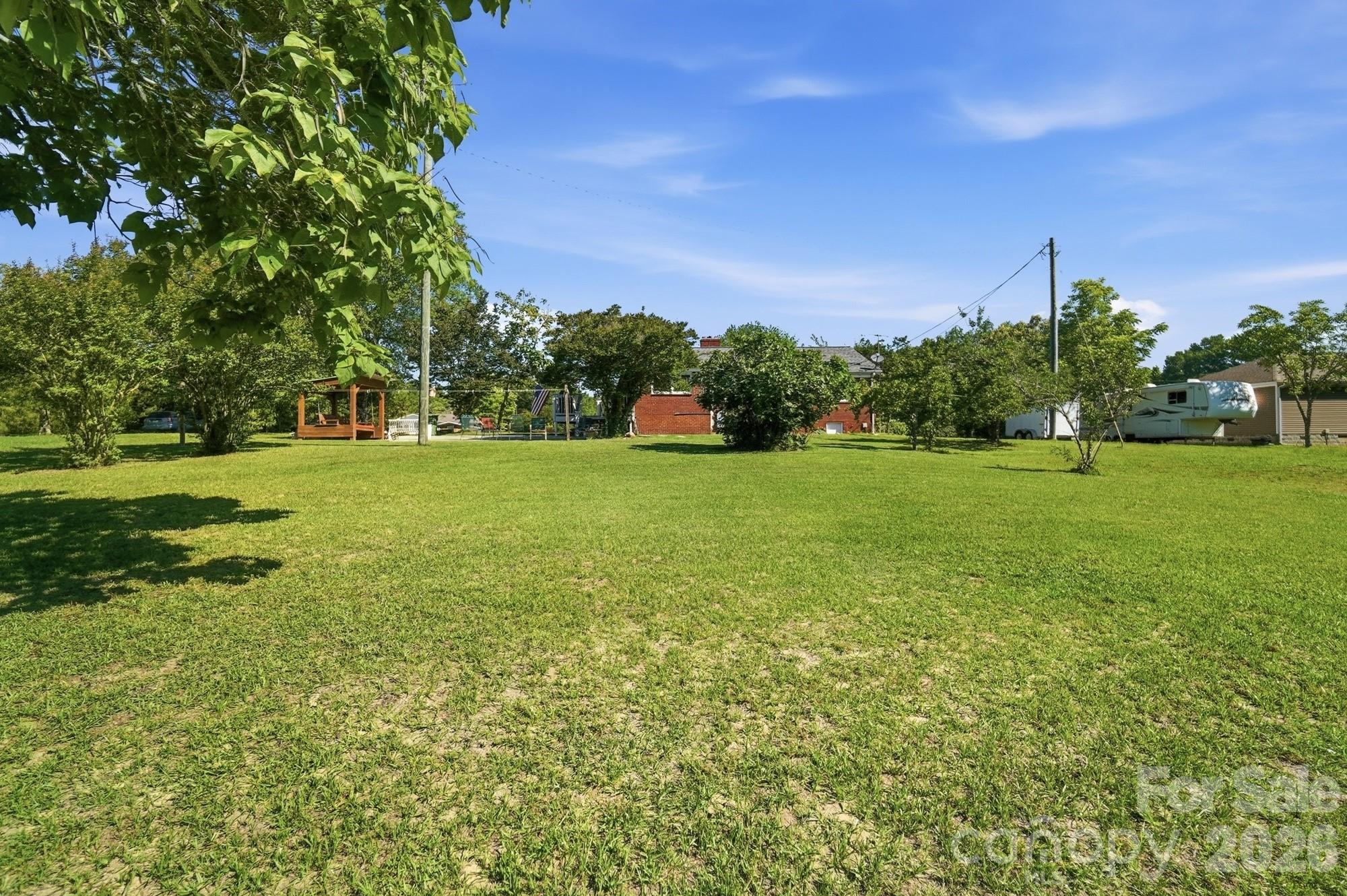 1821 Overbrook Road Property Photo 32