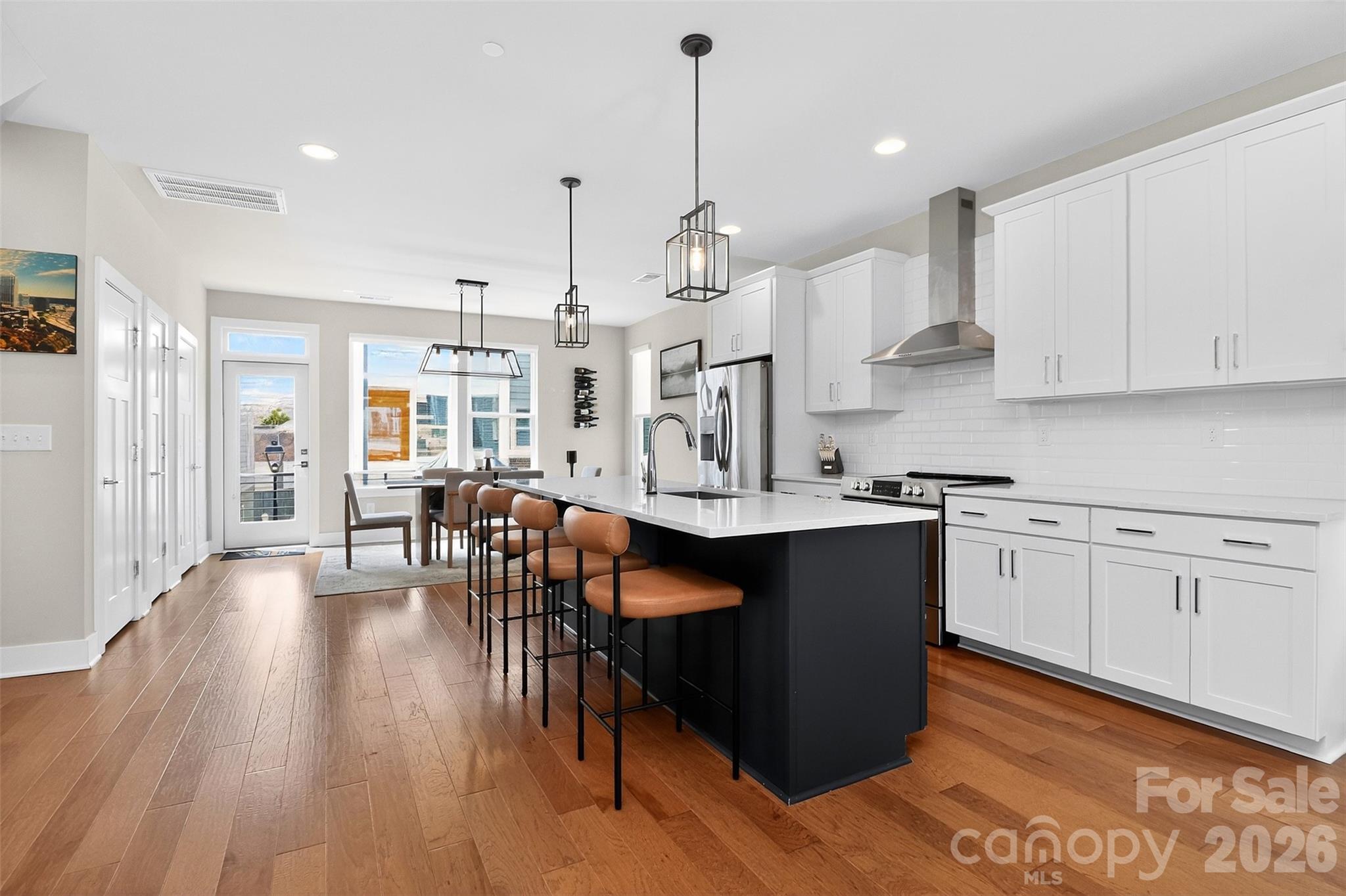 2024 Bryant Park Drive Property Photo 11