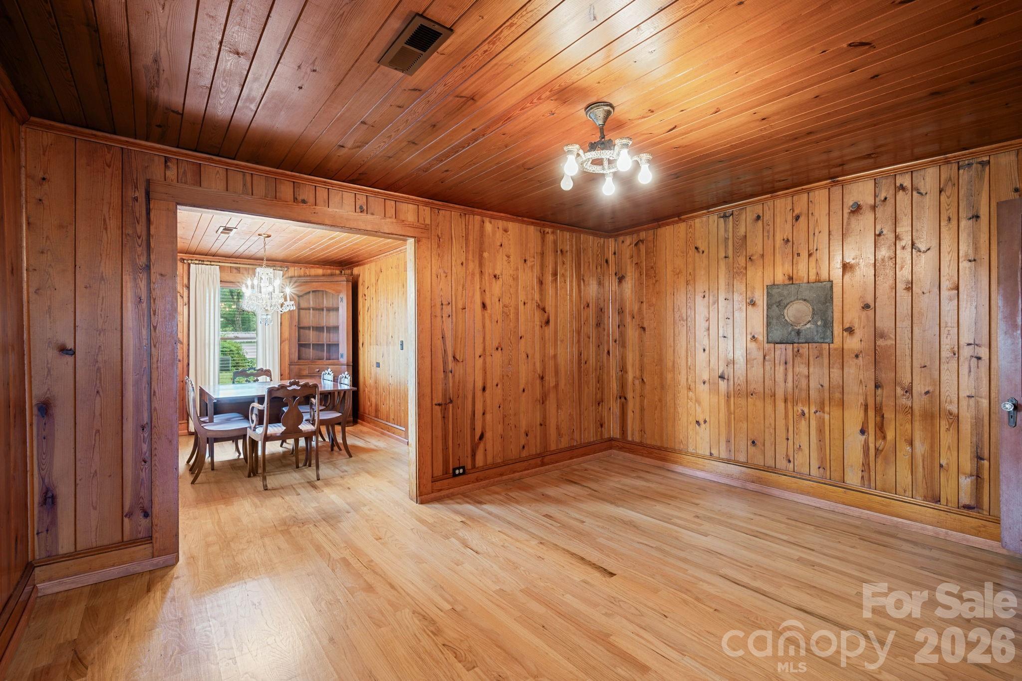 191 Thompson Road Property Photo 13