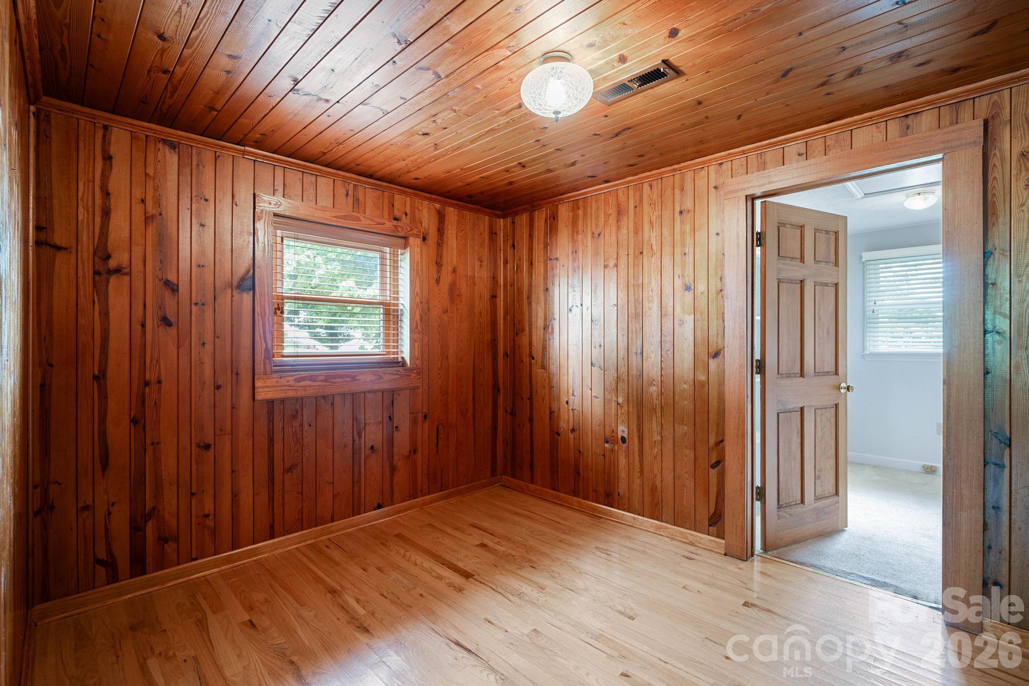 191 Thompson Road Property Photo 20