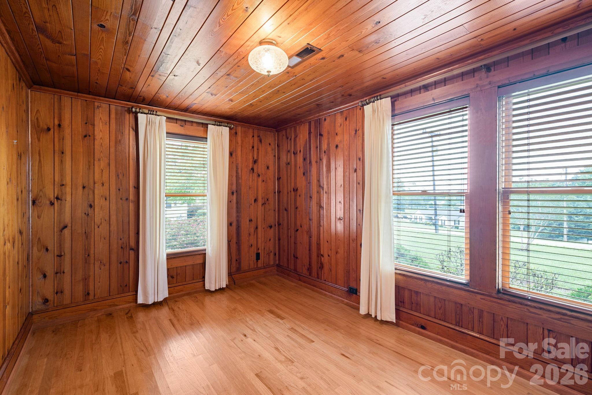 191 Thompson Road Property Photo 24