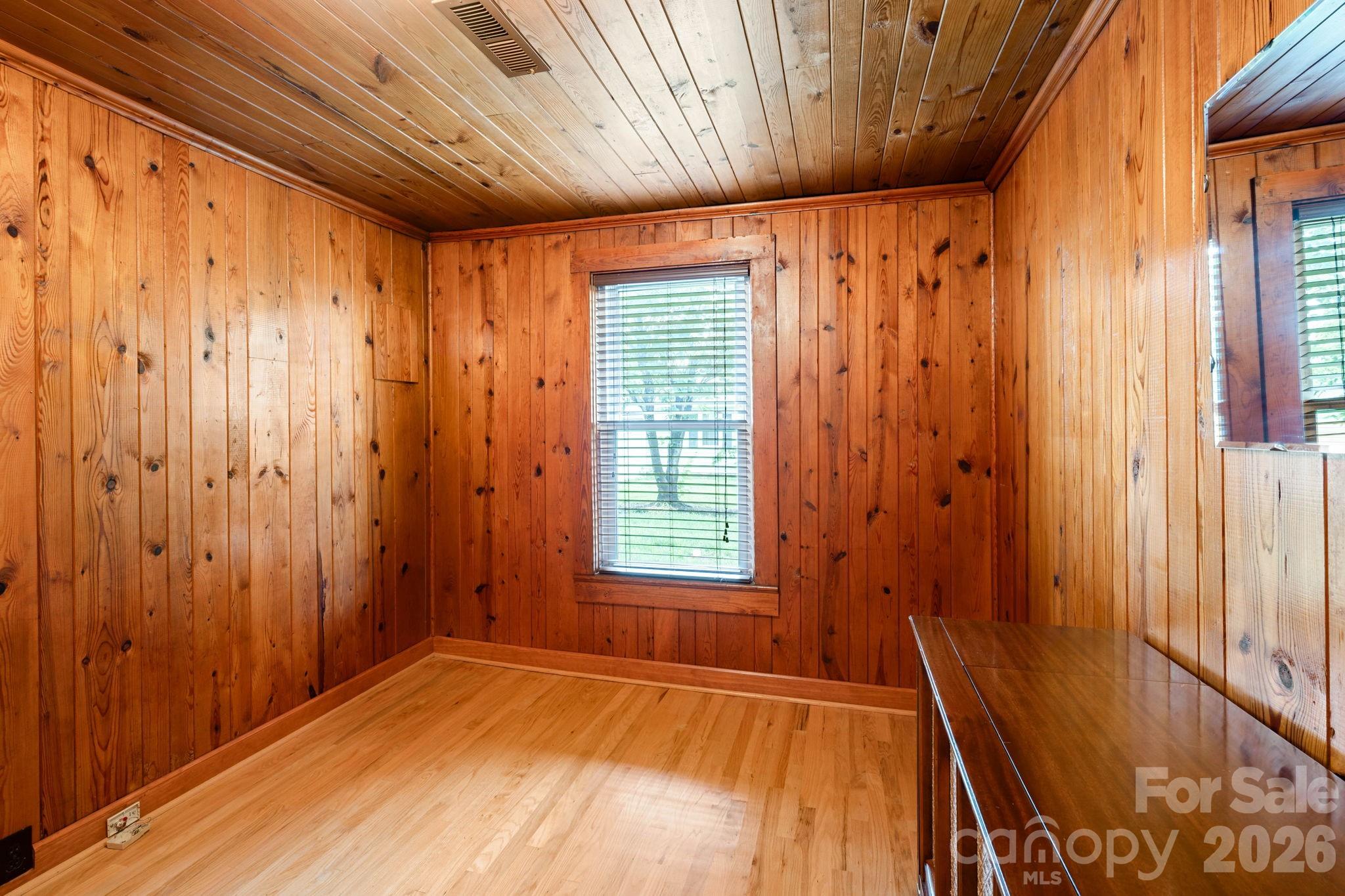 191 Thompson Road Property Photo 25