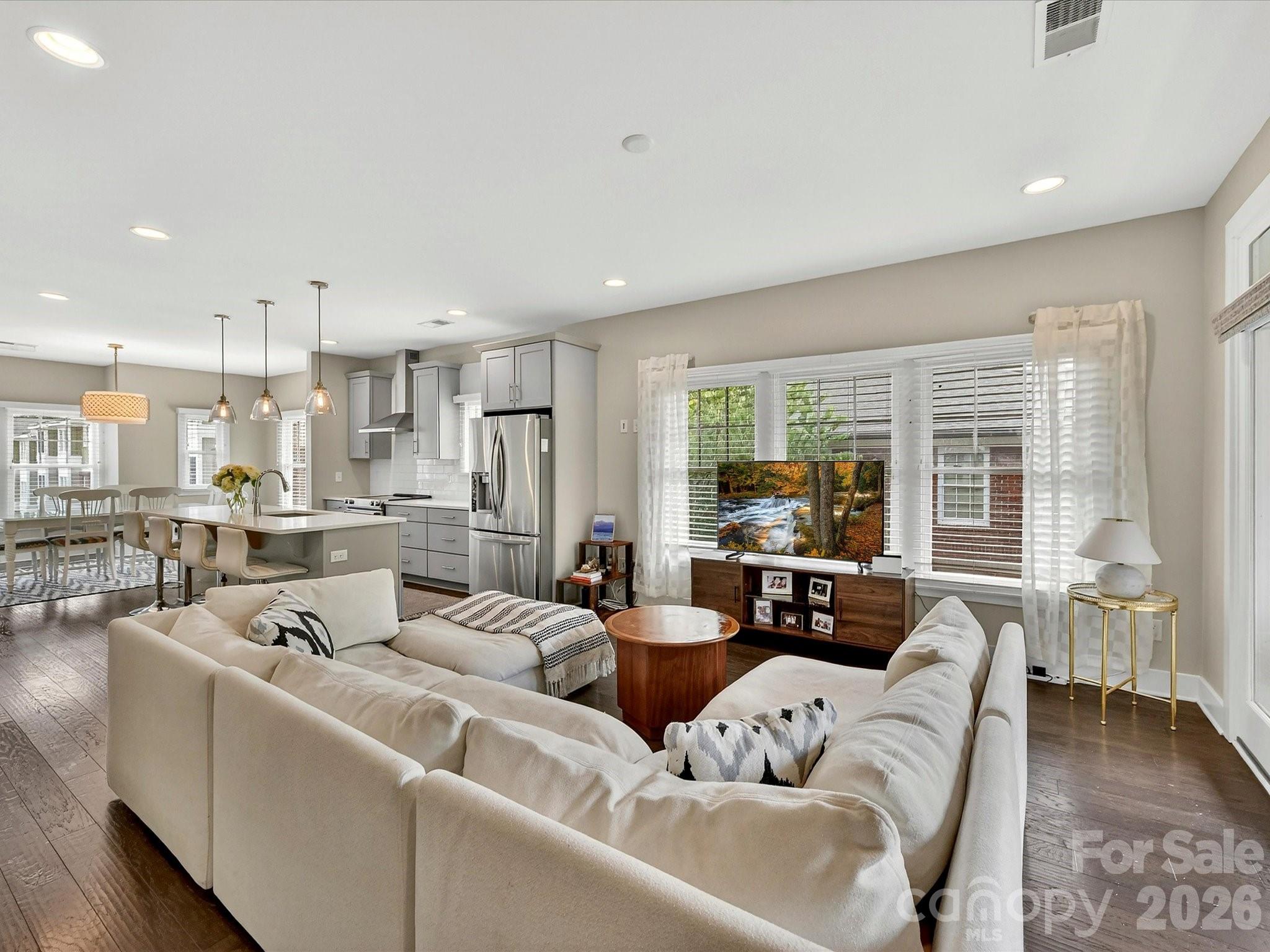 131 Grandin Road Property Photo 2