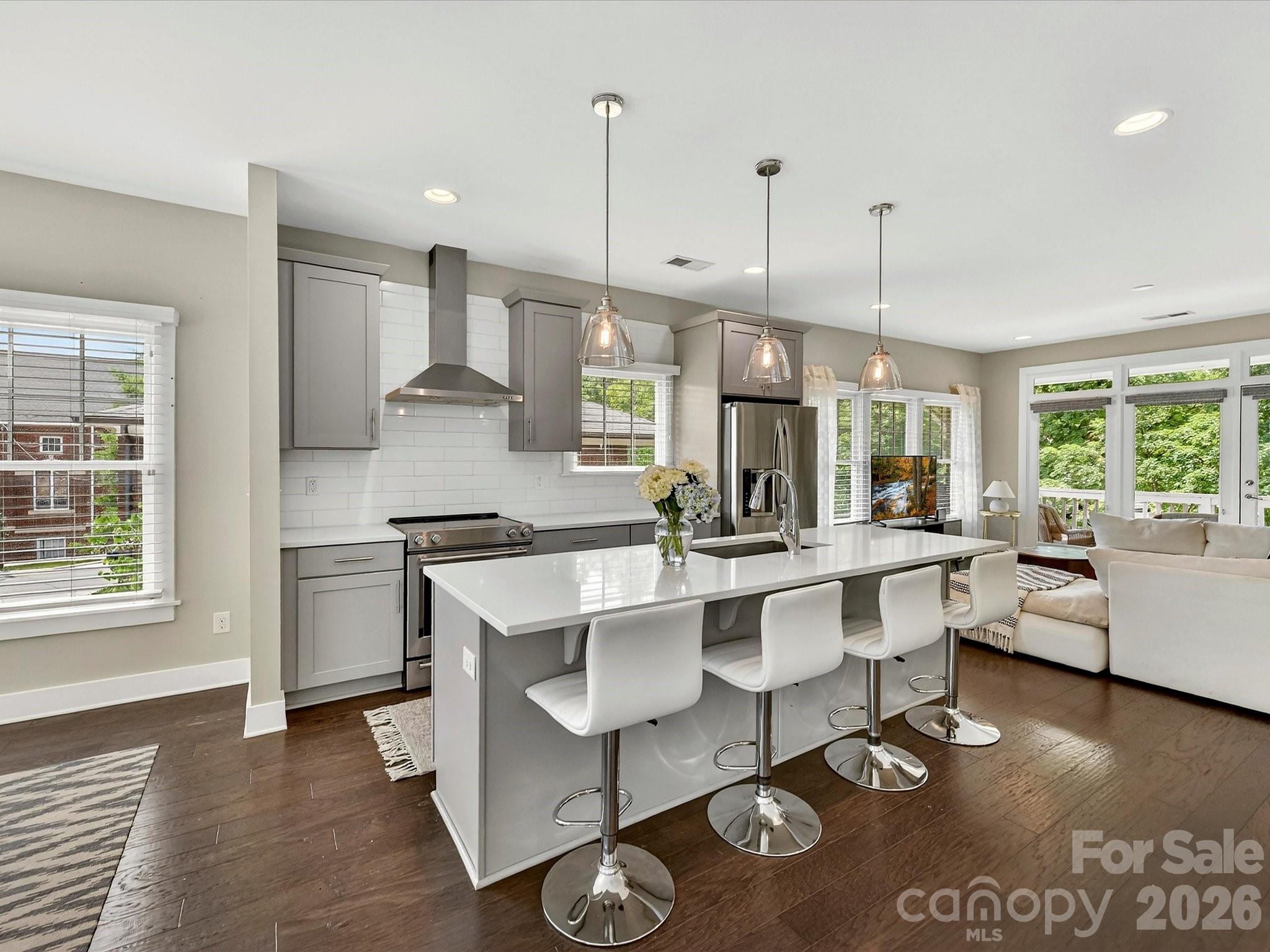 131 Grandin Road Property Photo 3