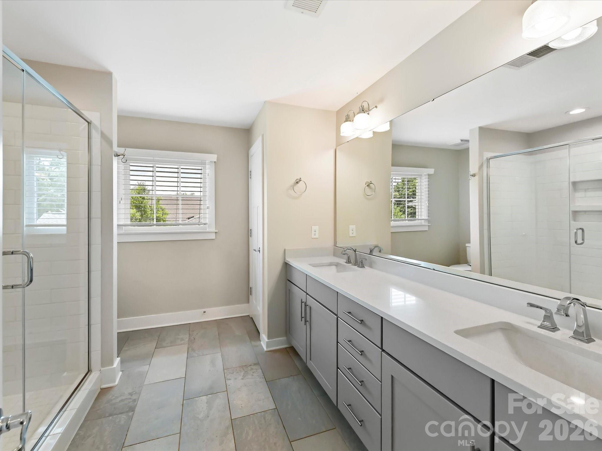 131 Grandin Road Property Photo 11