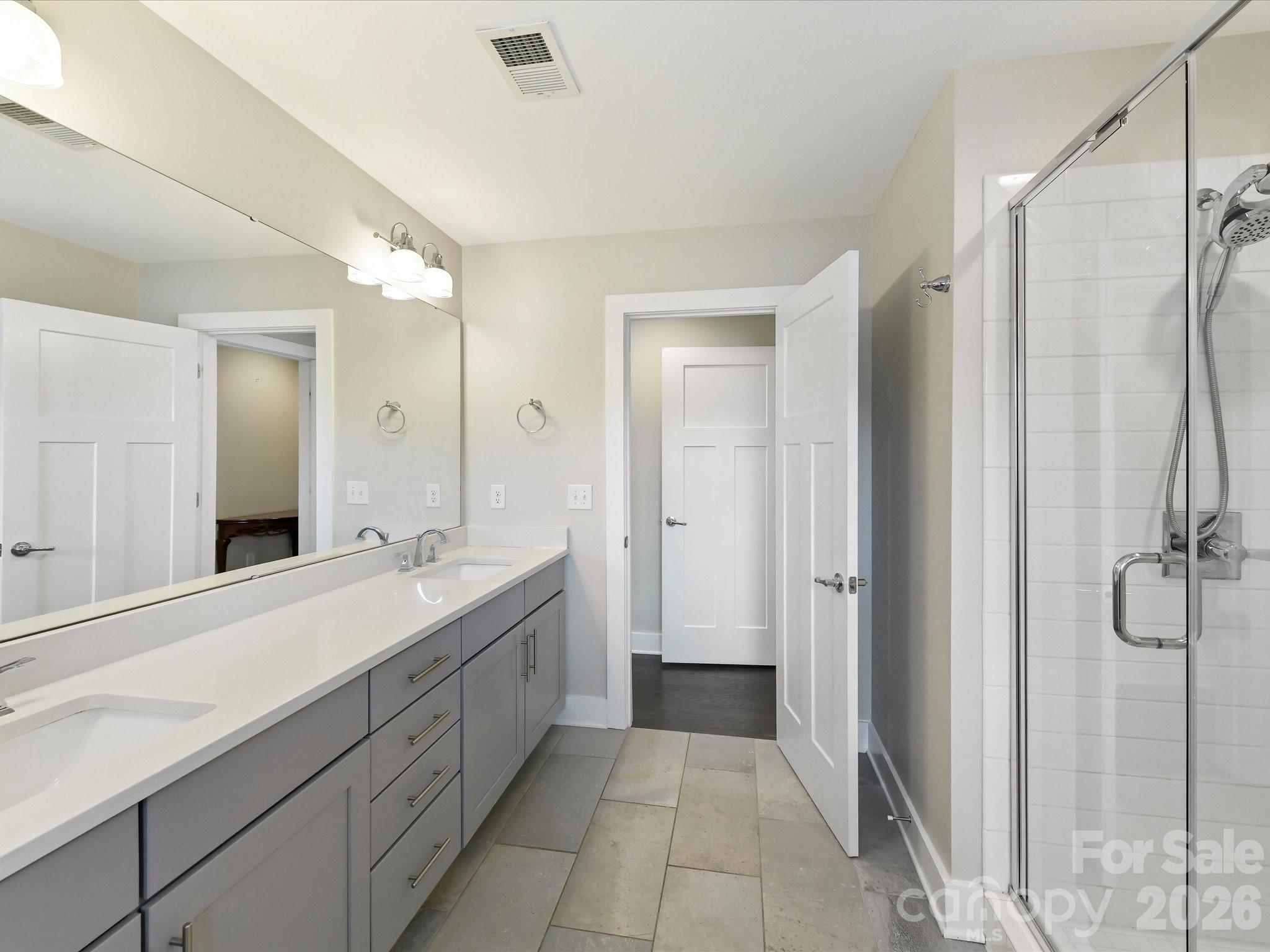 131 Grandin Road Property Photo 12