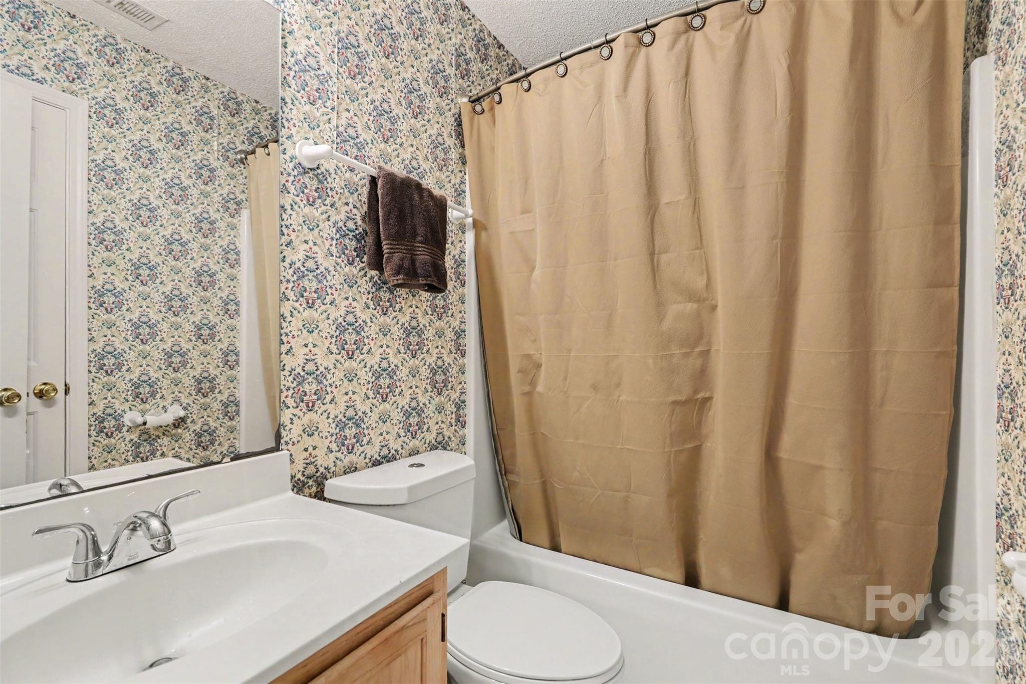 1010 Ridgefield Circle Property Photo 28
