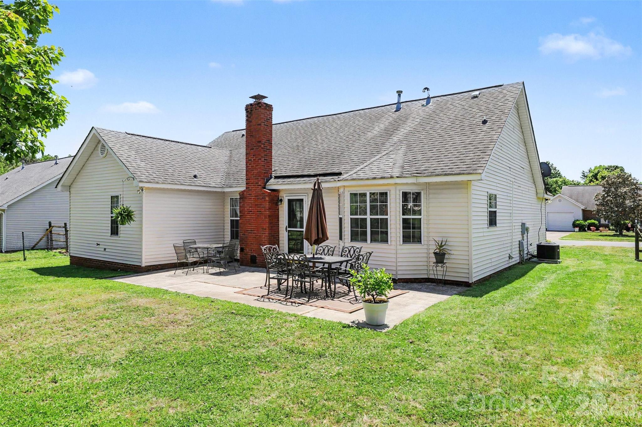1010 Ridgefield Circle Property Photo 33