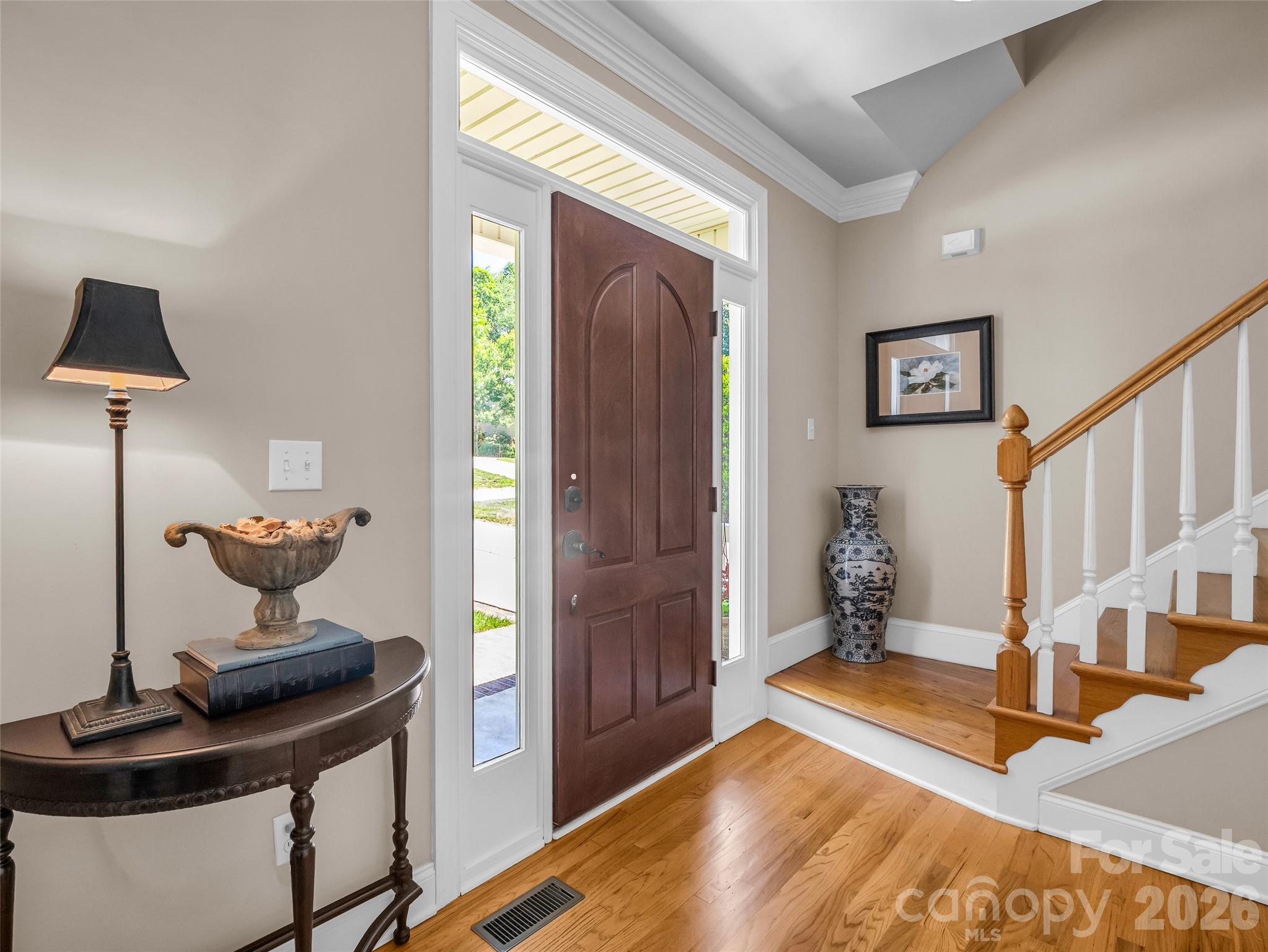 1042 Columbine Road Property Photo 6