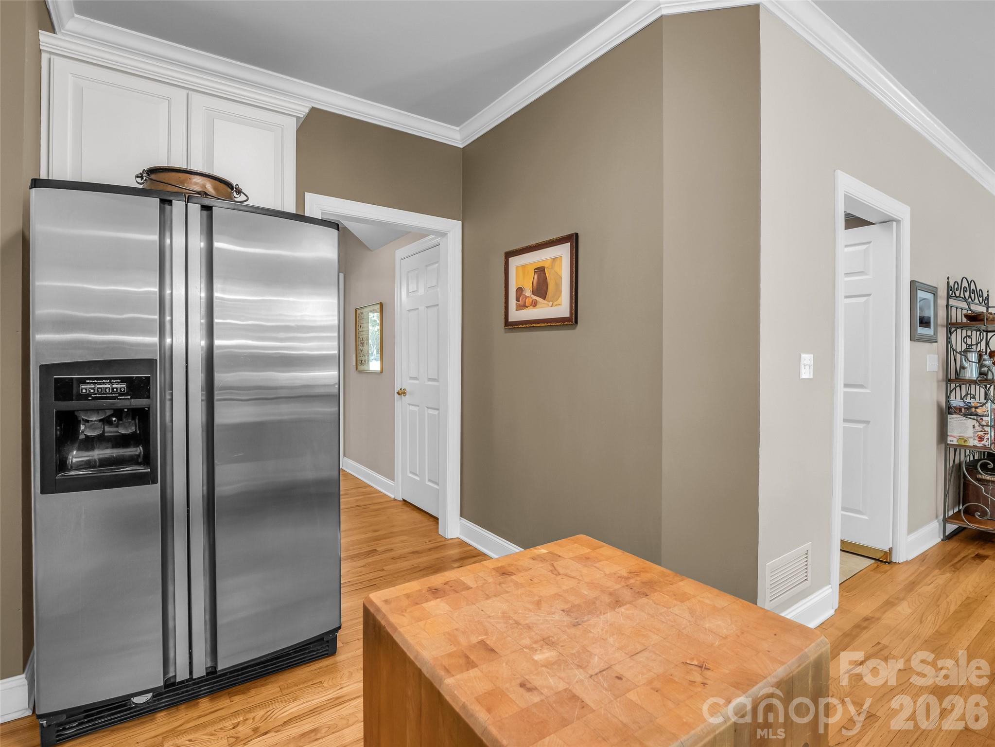1042 Columbine Road Property Photo 14