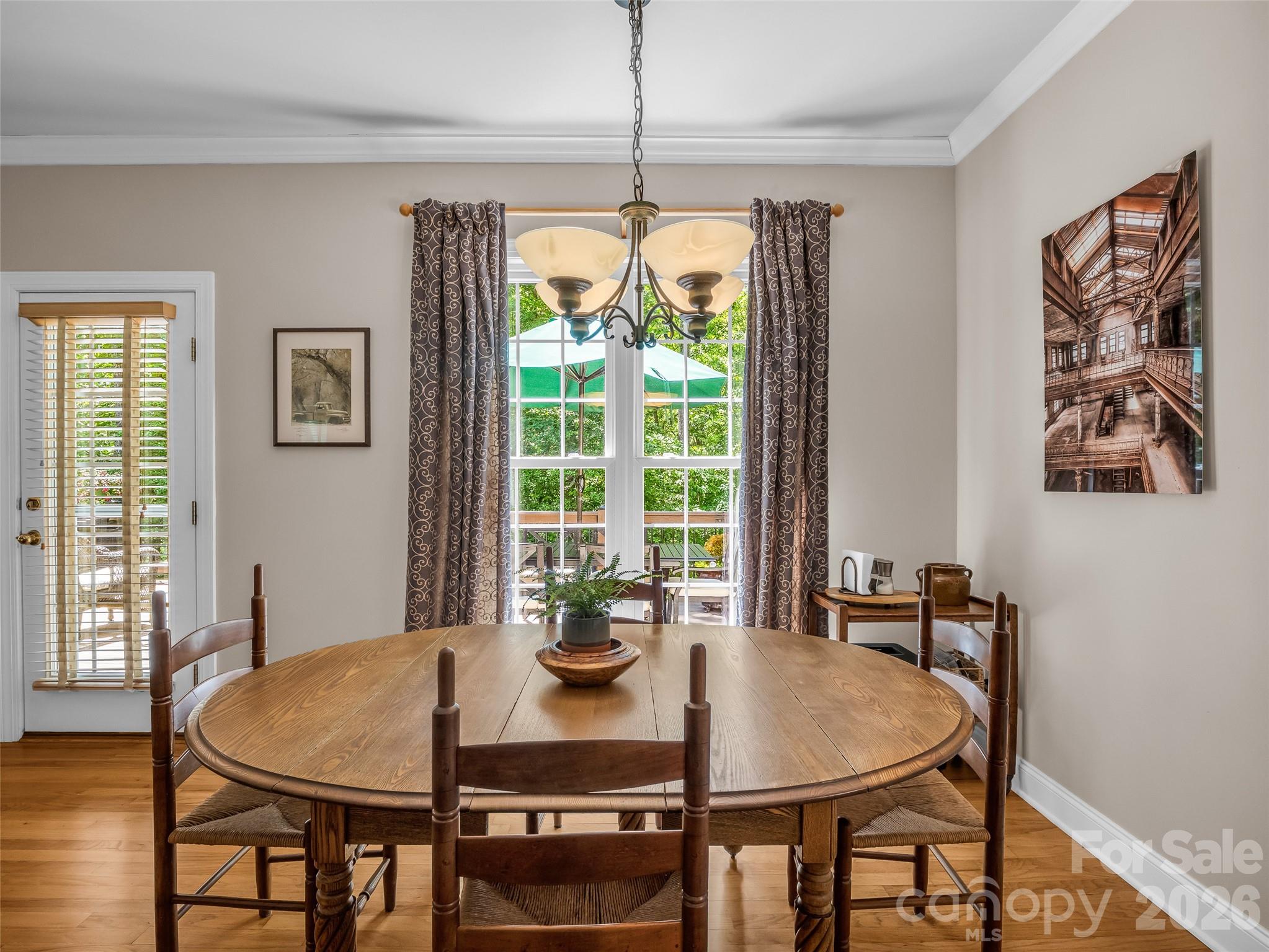 1042 Columbine Road Property Photo 15