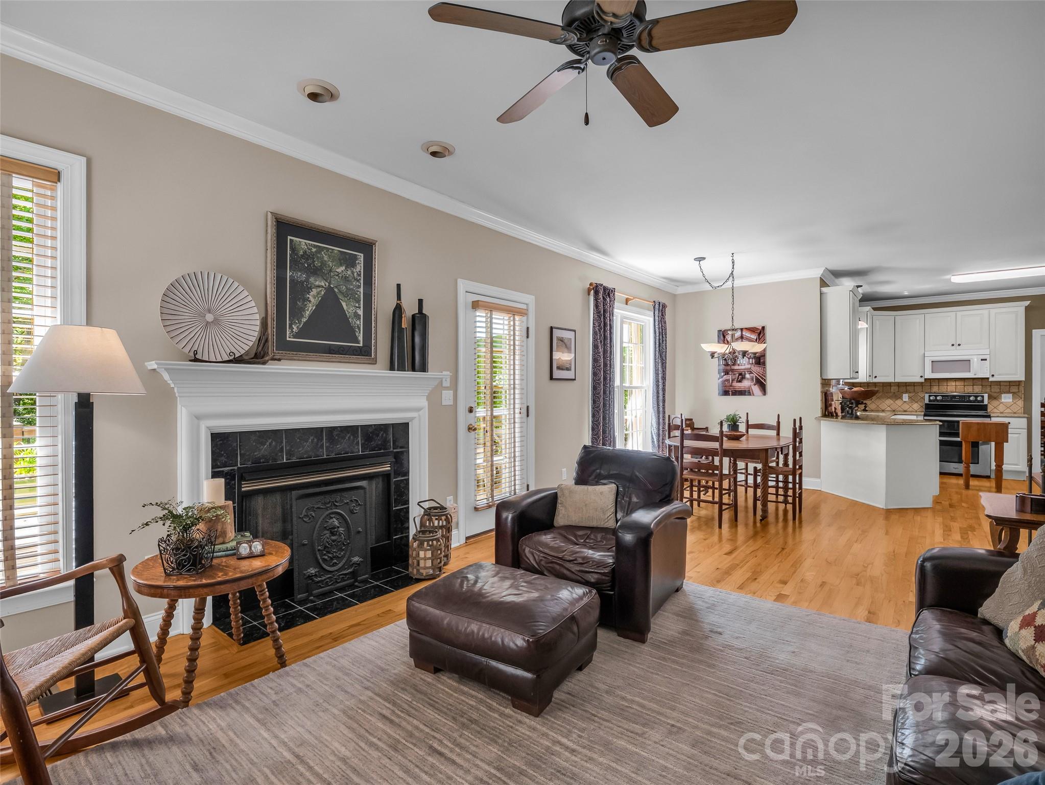 1042 Columbine Road Property Photo 18
