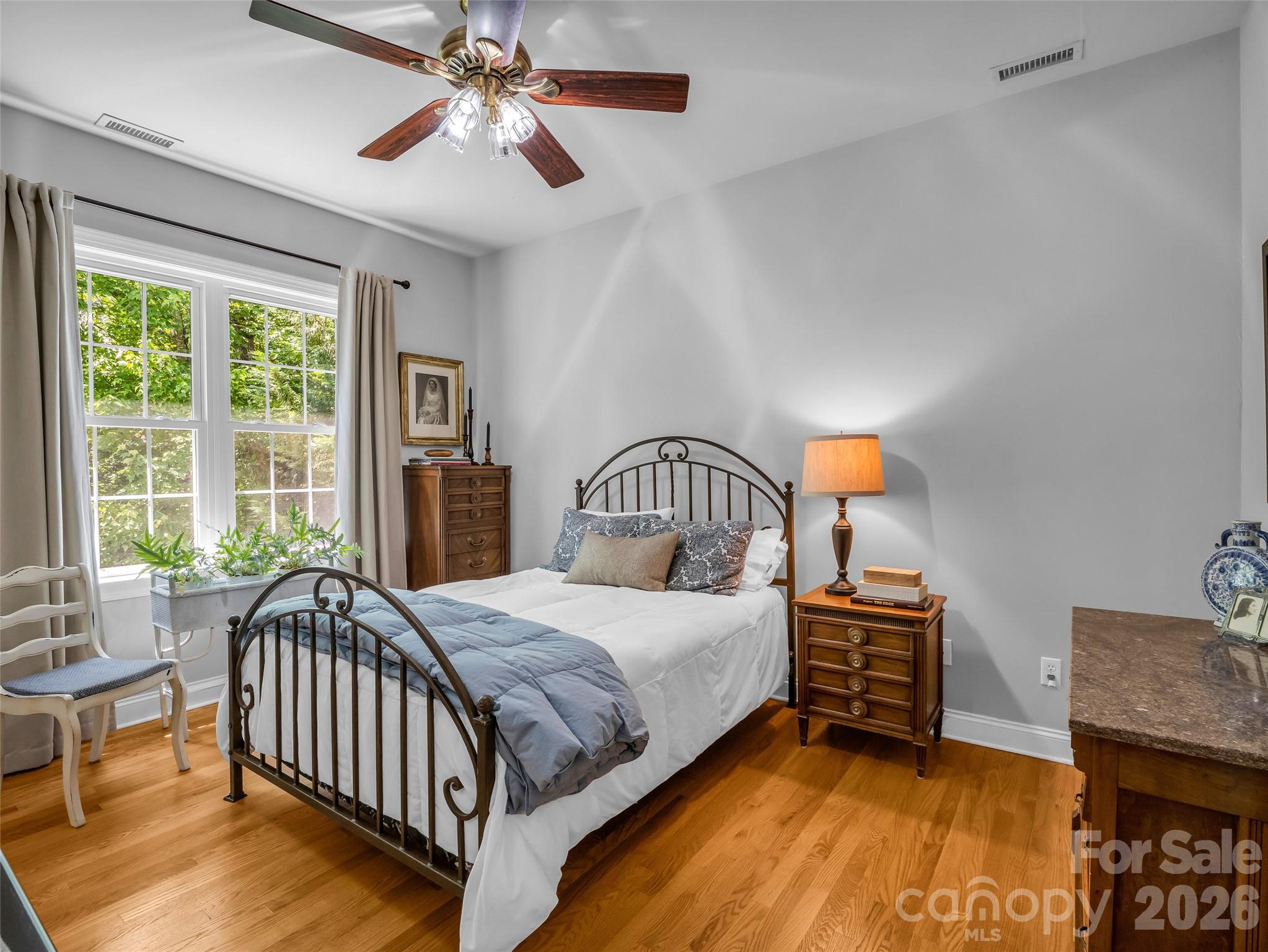 1042 Columbine Road Property Photo 25