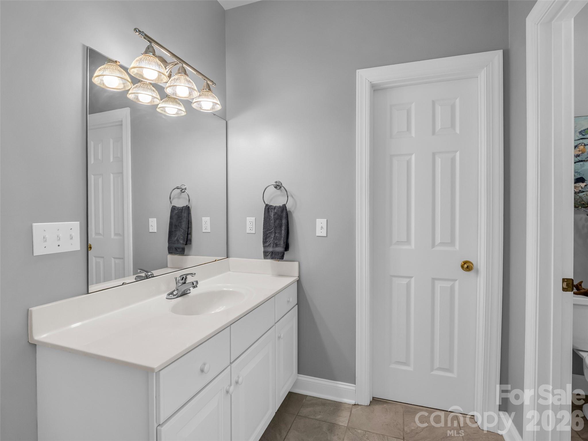 1042 Columbine Road Property Photo 35