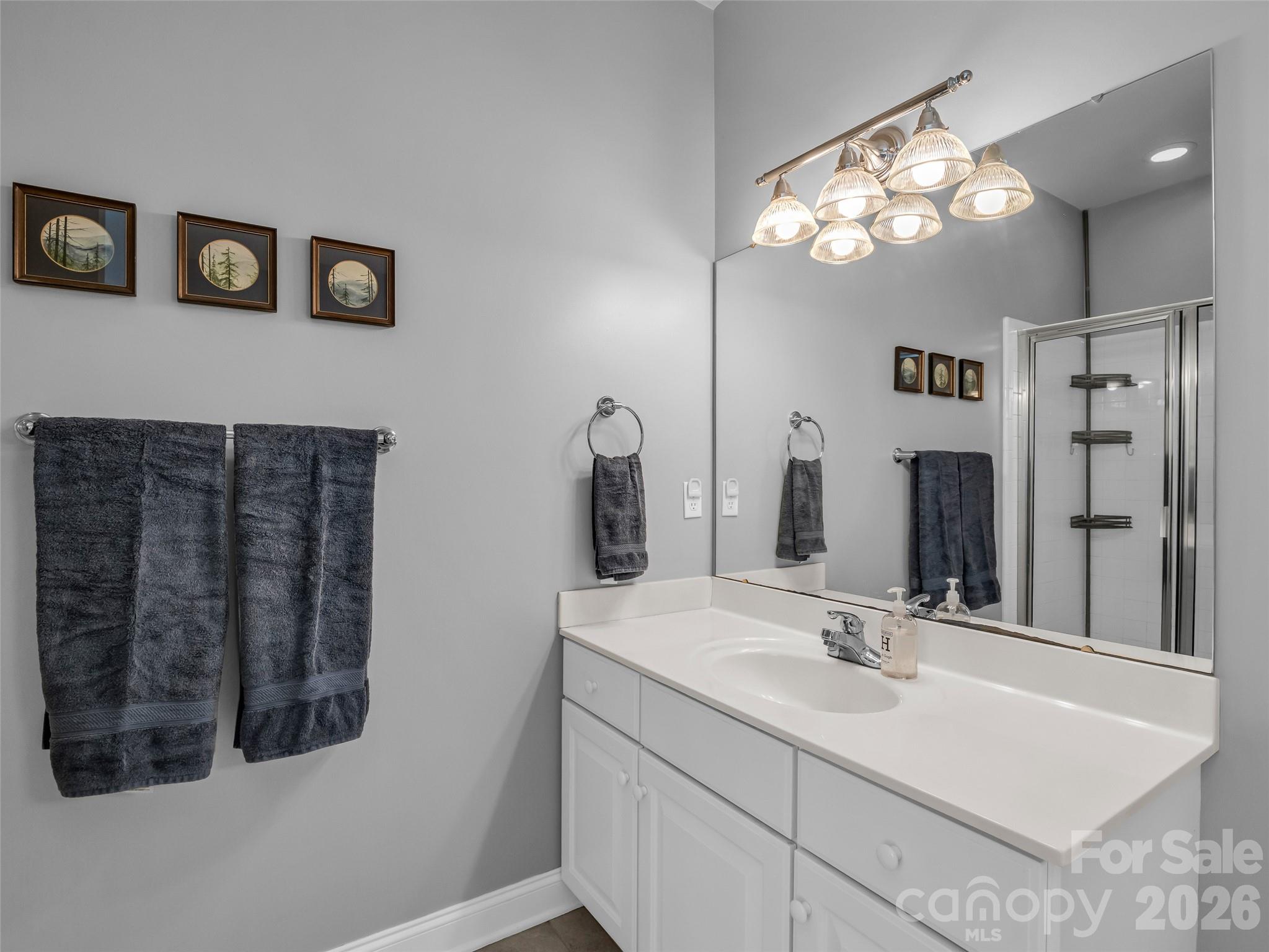 1042 Columbine Road Property Photo 36