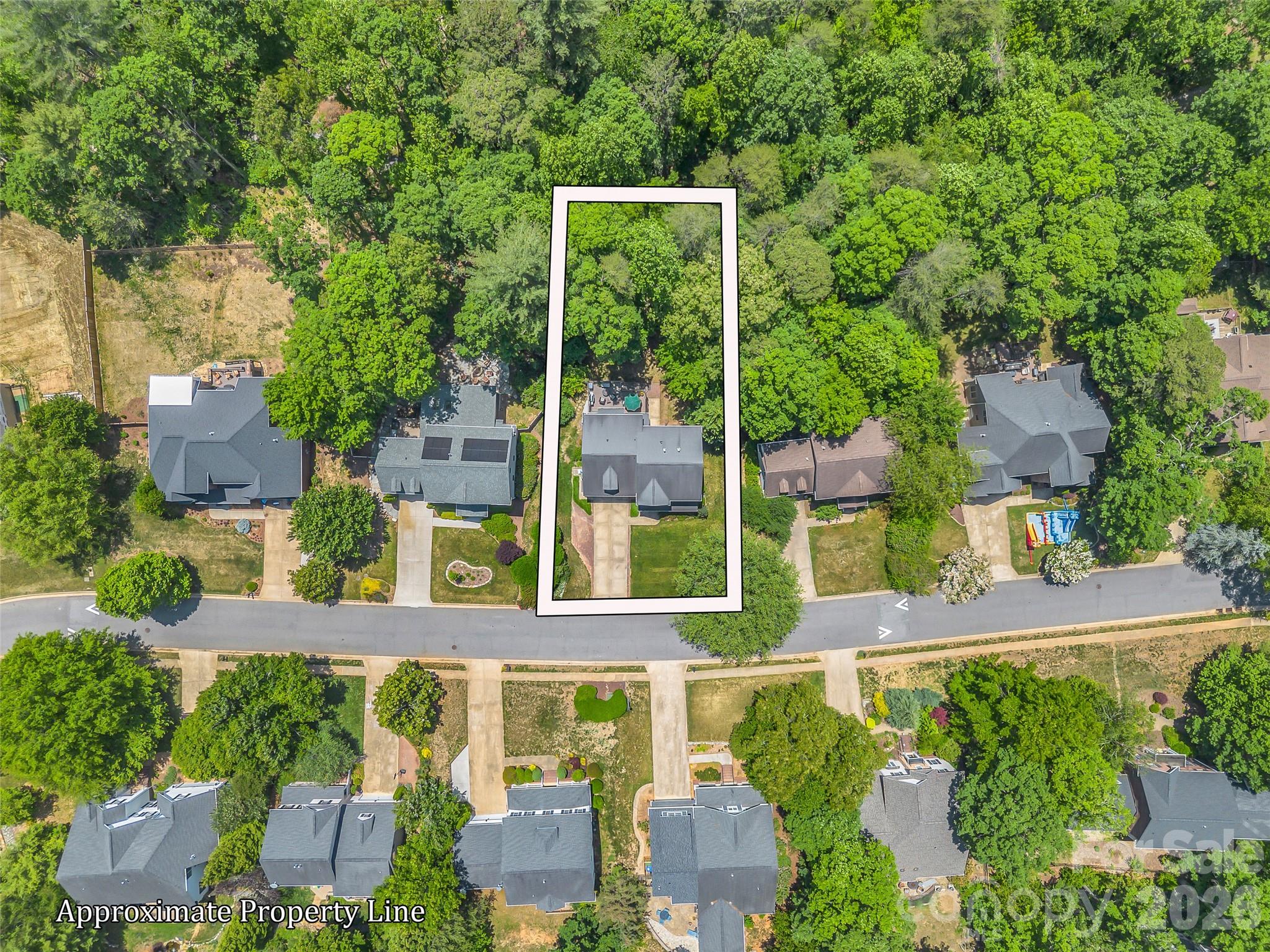 1042 Columbine Road Property Photo 41