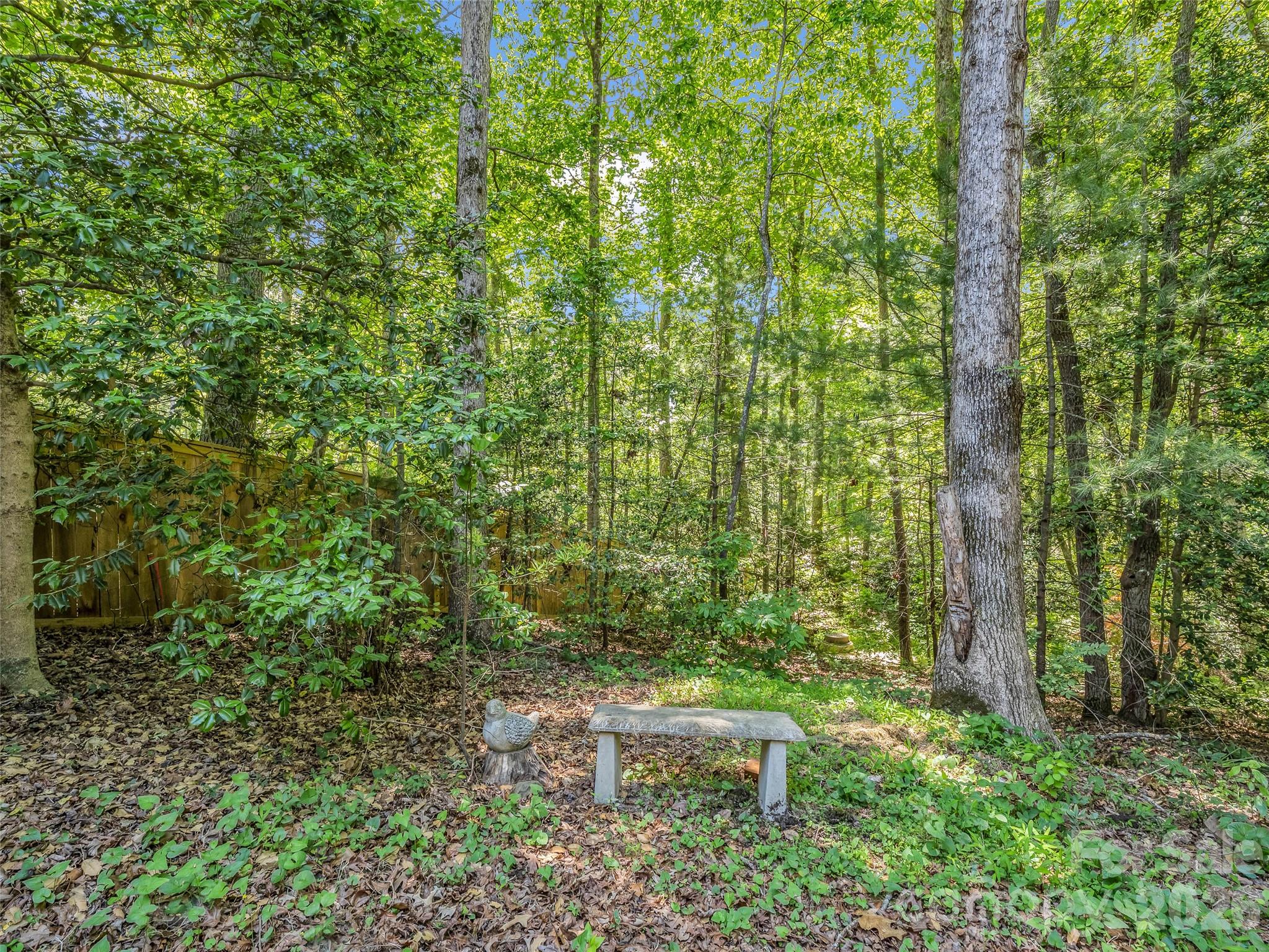 1042 Columbine Road Property Photo 43
