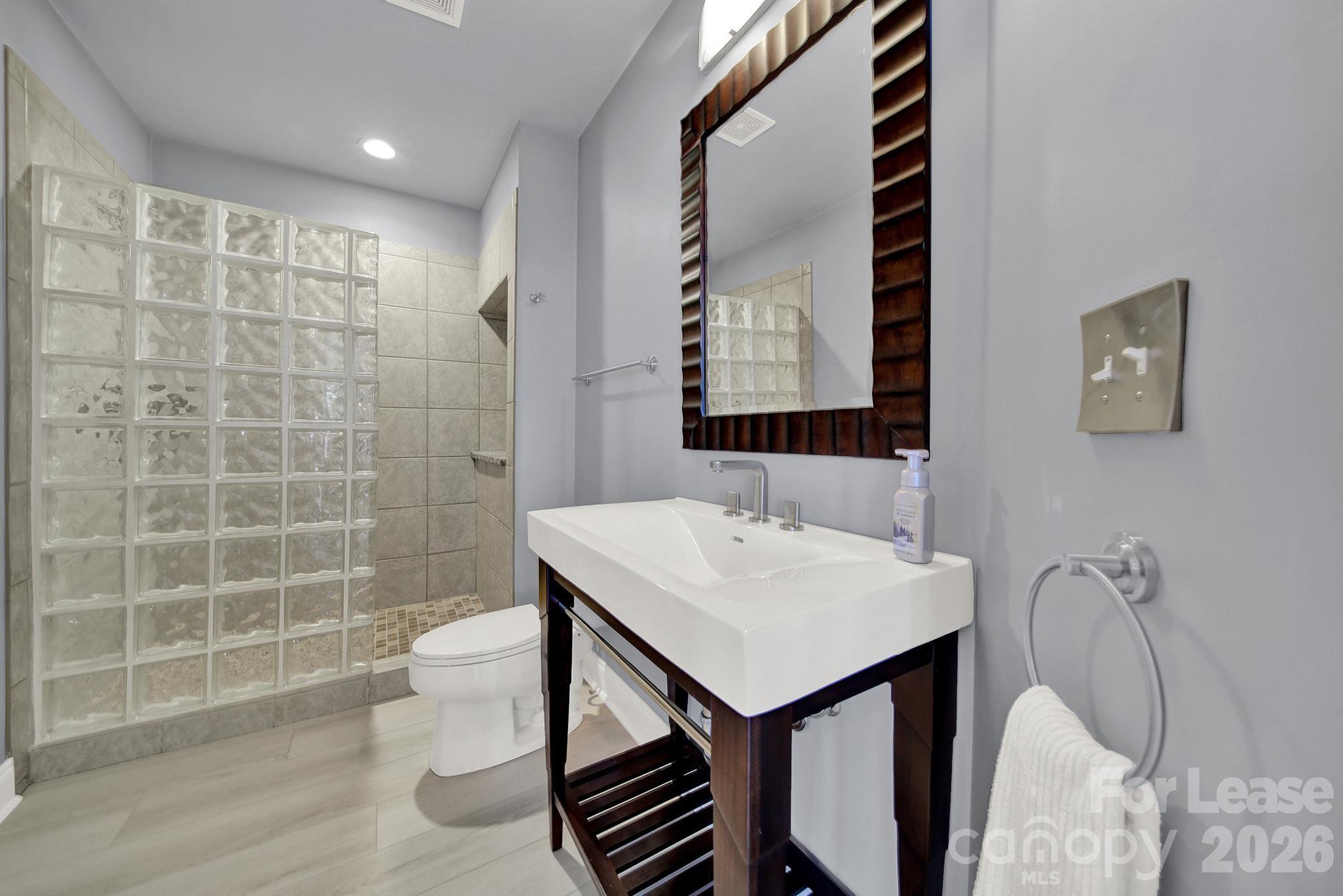 210 N Church Street 1002 Property Photo 7