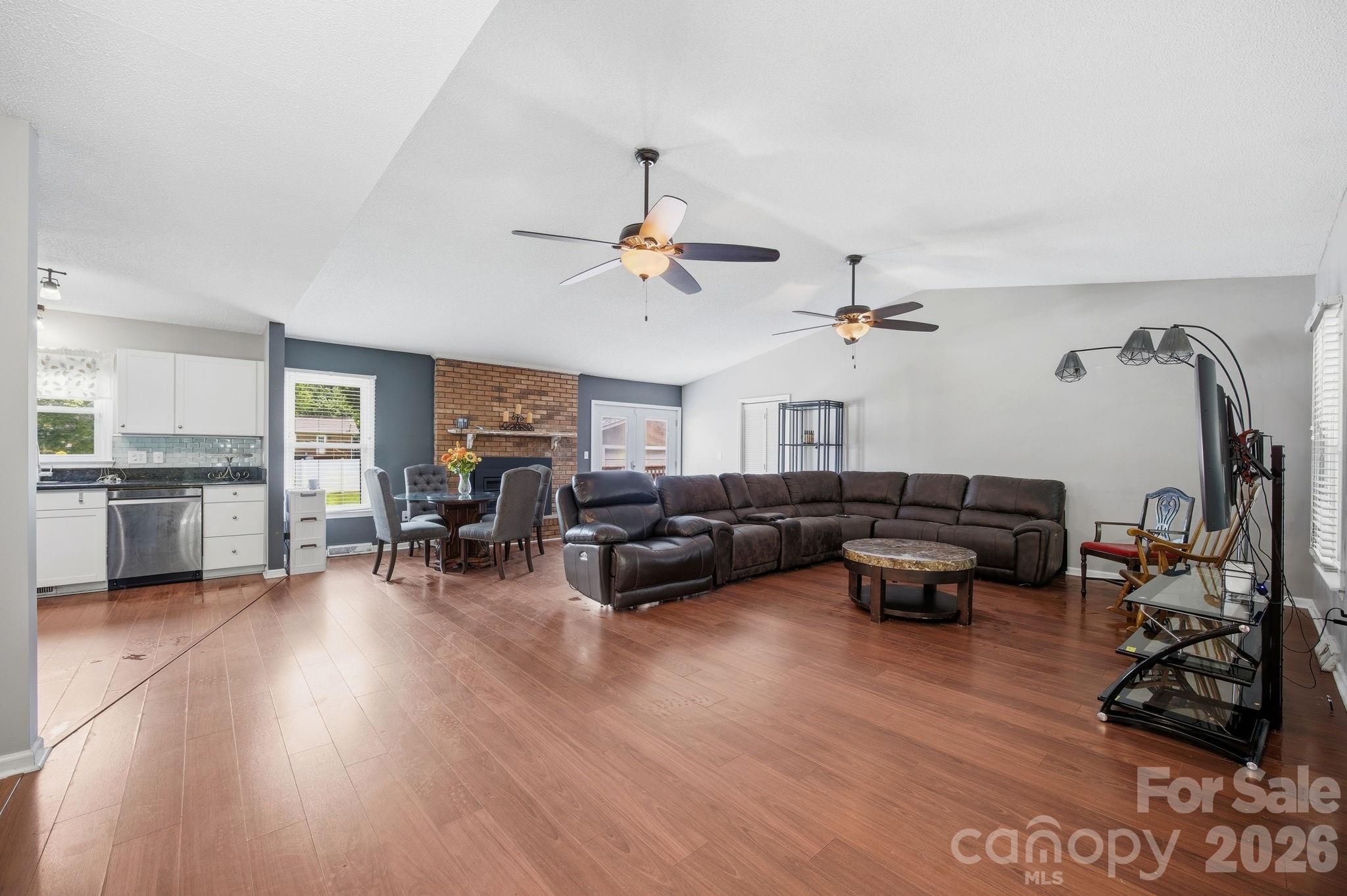 1709 Andover Street Property Photo 7