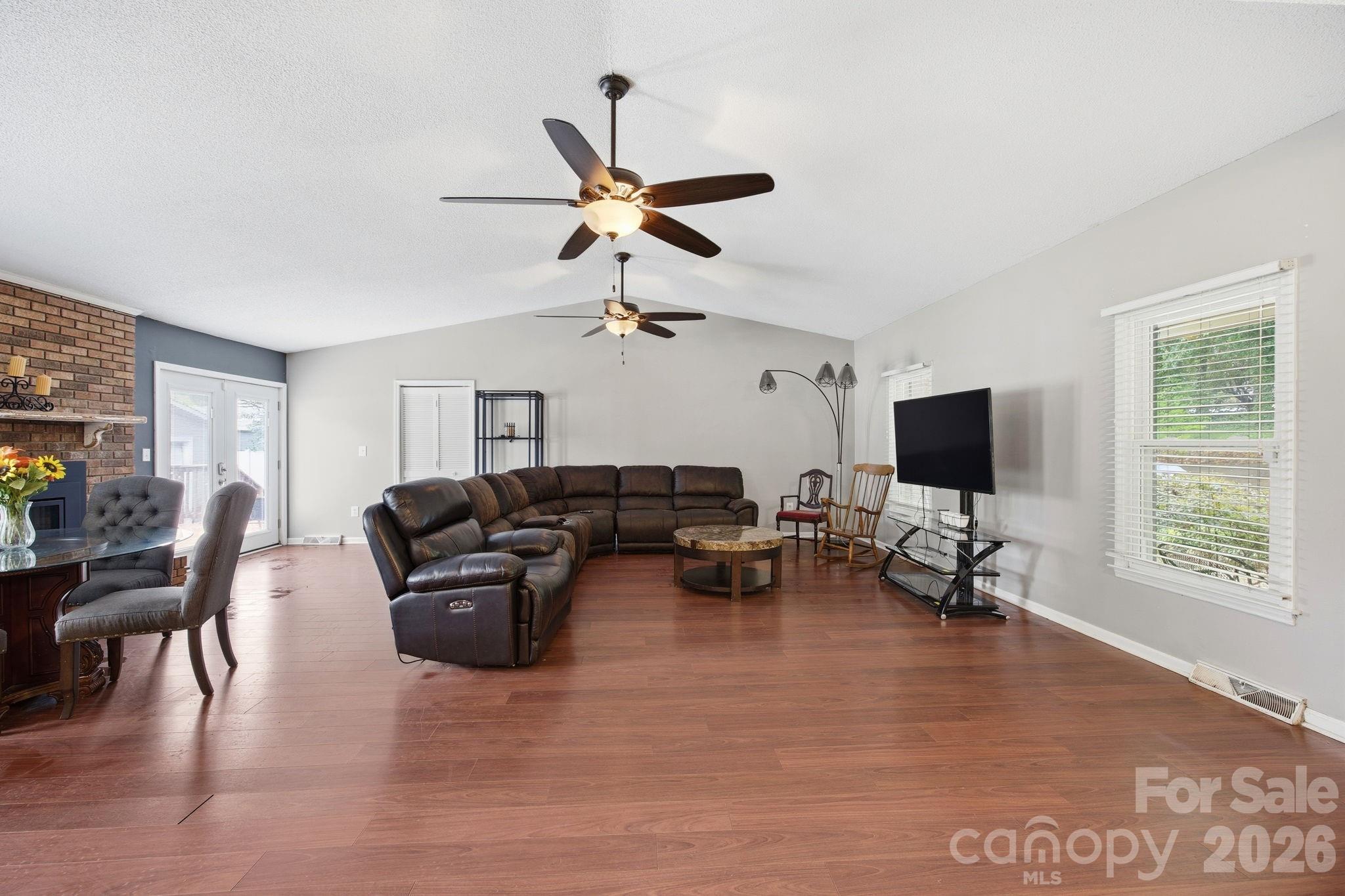 1709 Andover Street Property Photo 9