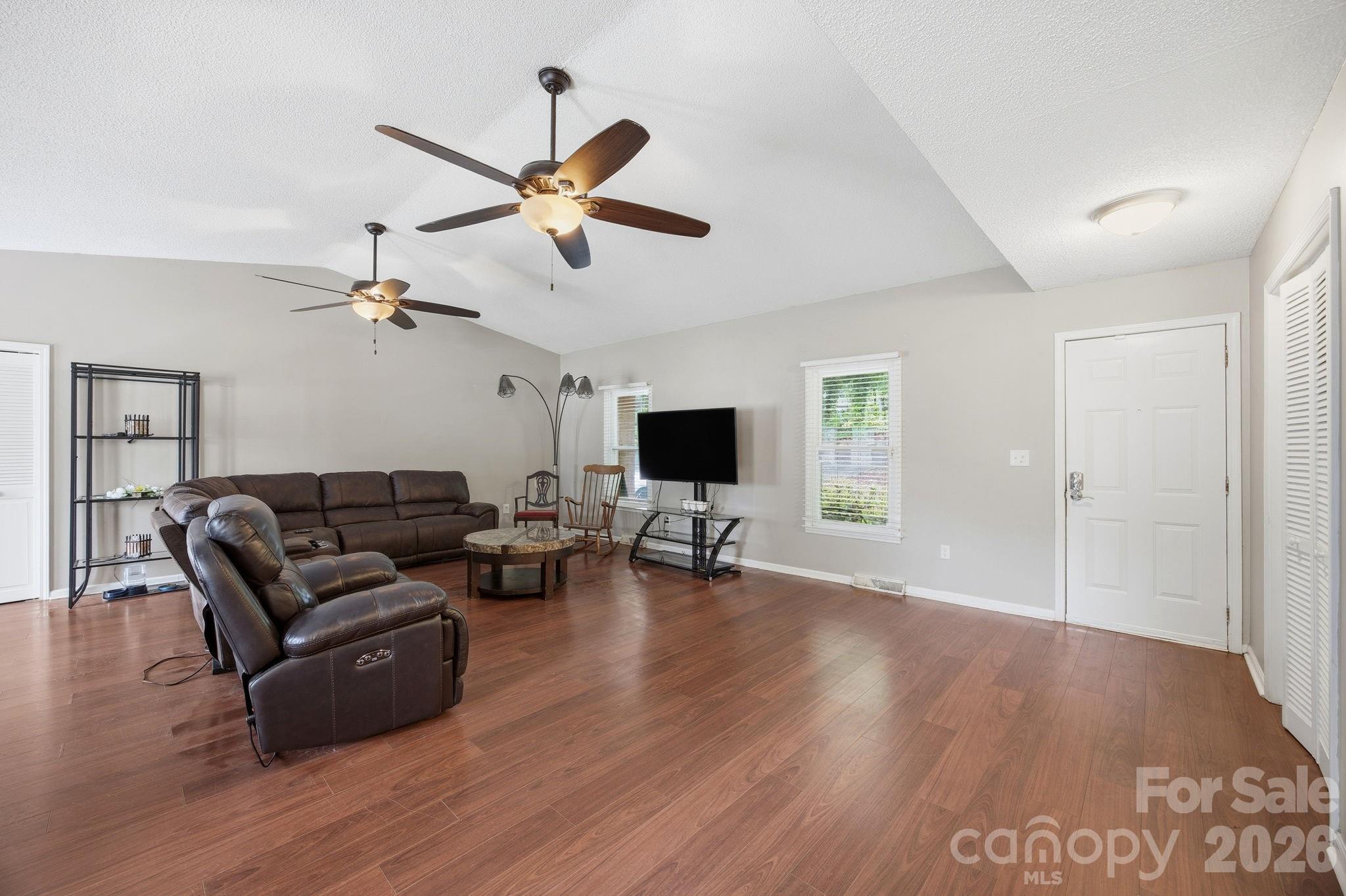 1709 Andover Street Property Photo 10