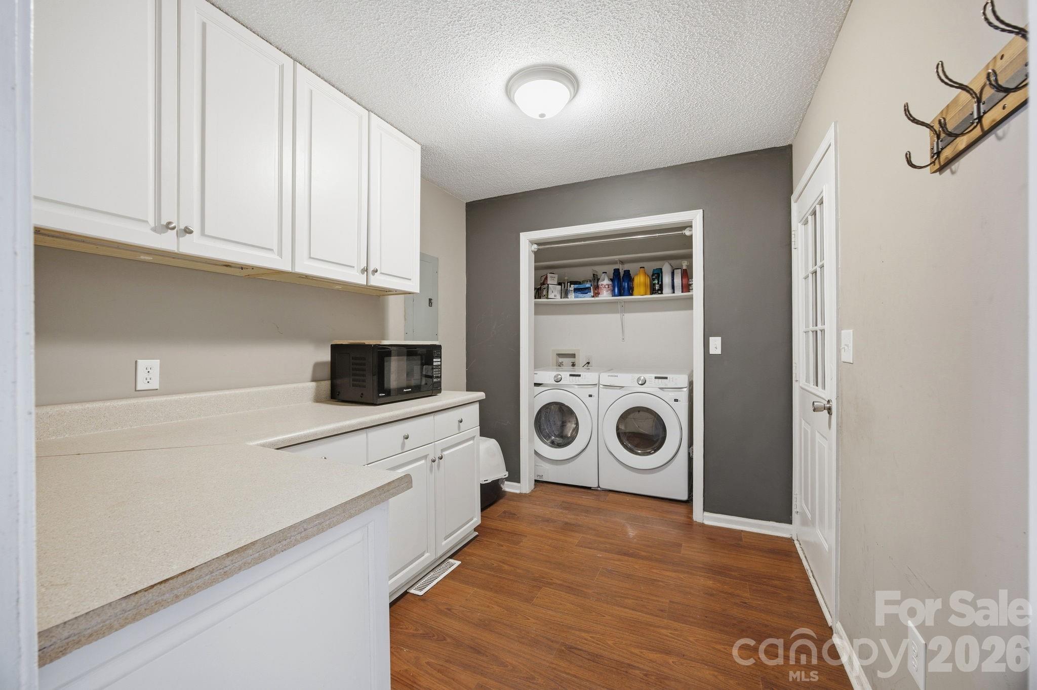 1709 Andover Street Property Photo 16