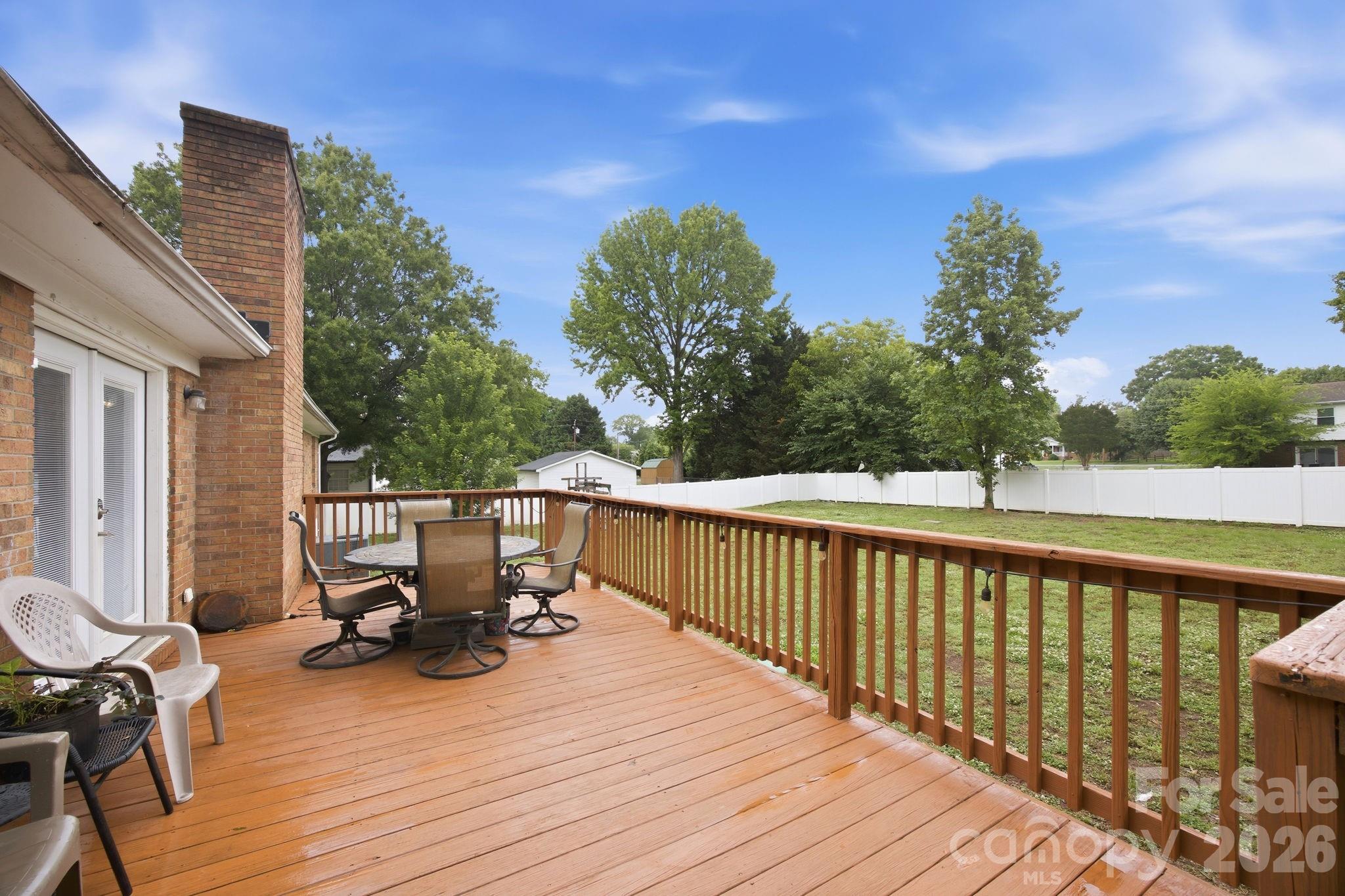 1709 Andover Street Property Photo 23
