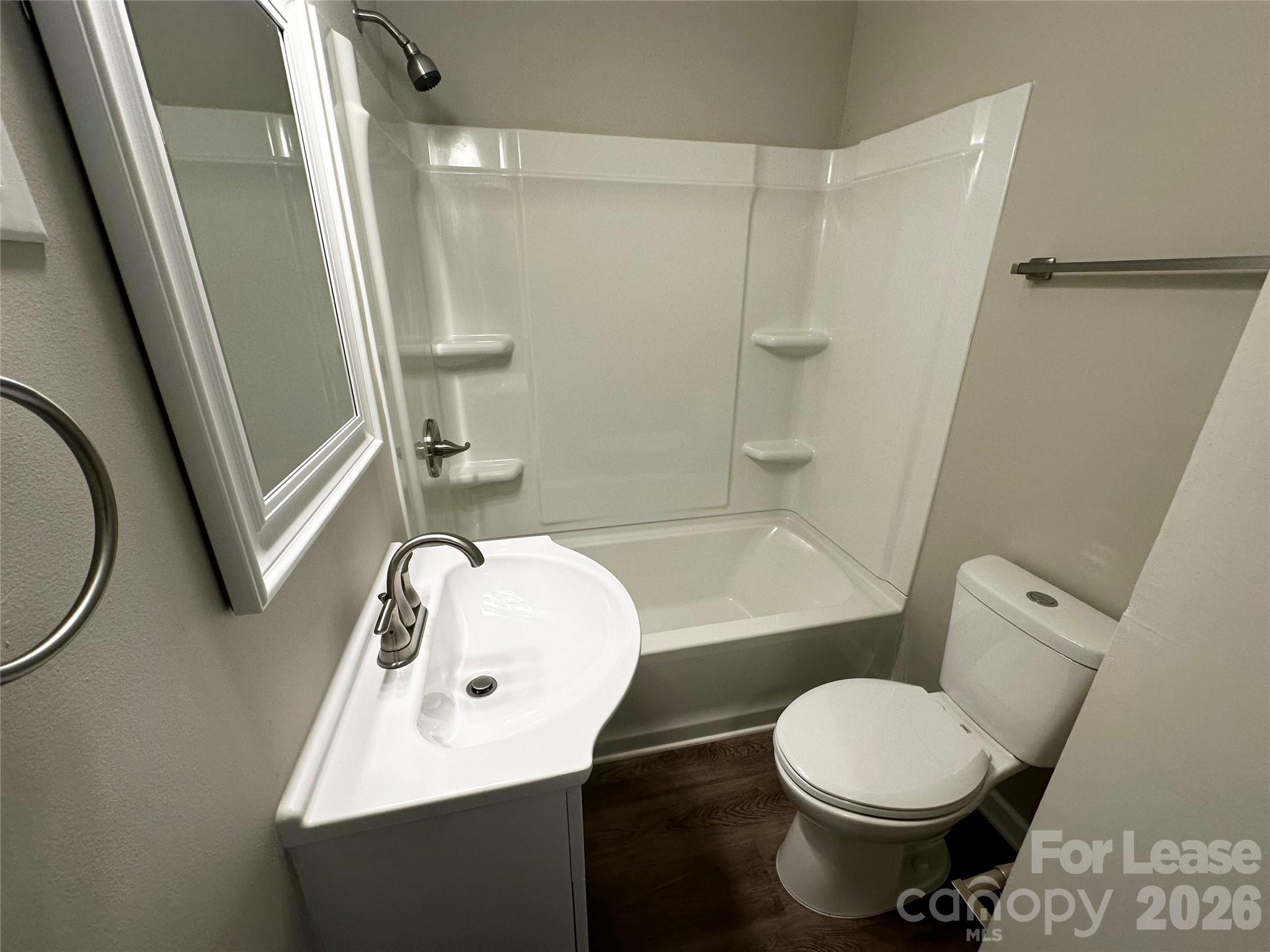 110 Mendota Avenue Property Photo 15