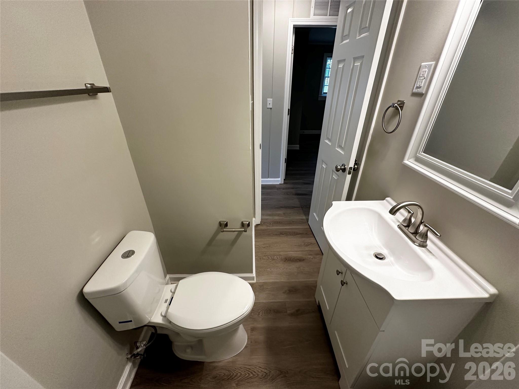 110 Mendota Avenue Property Photo 16