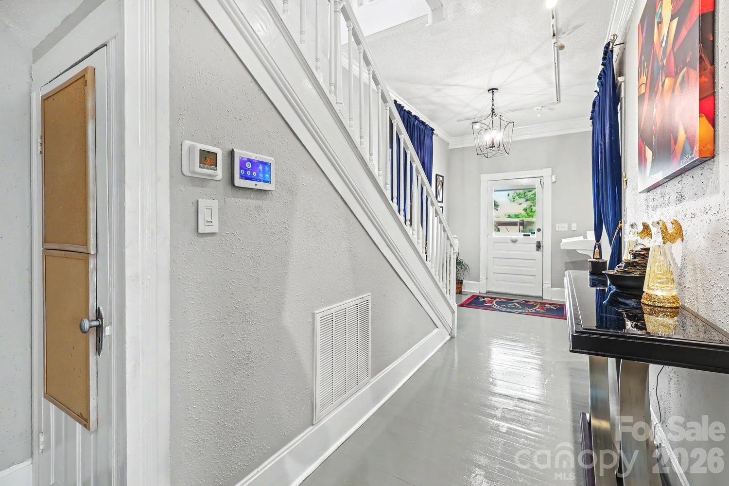 601 College Avenue Property Photo 14