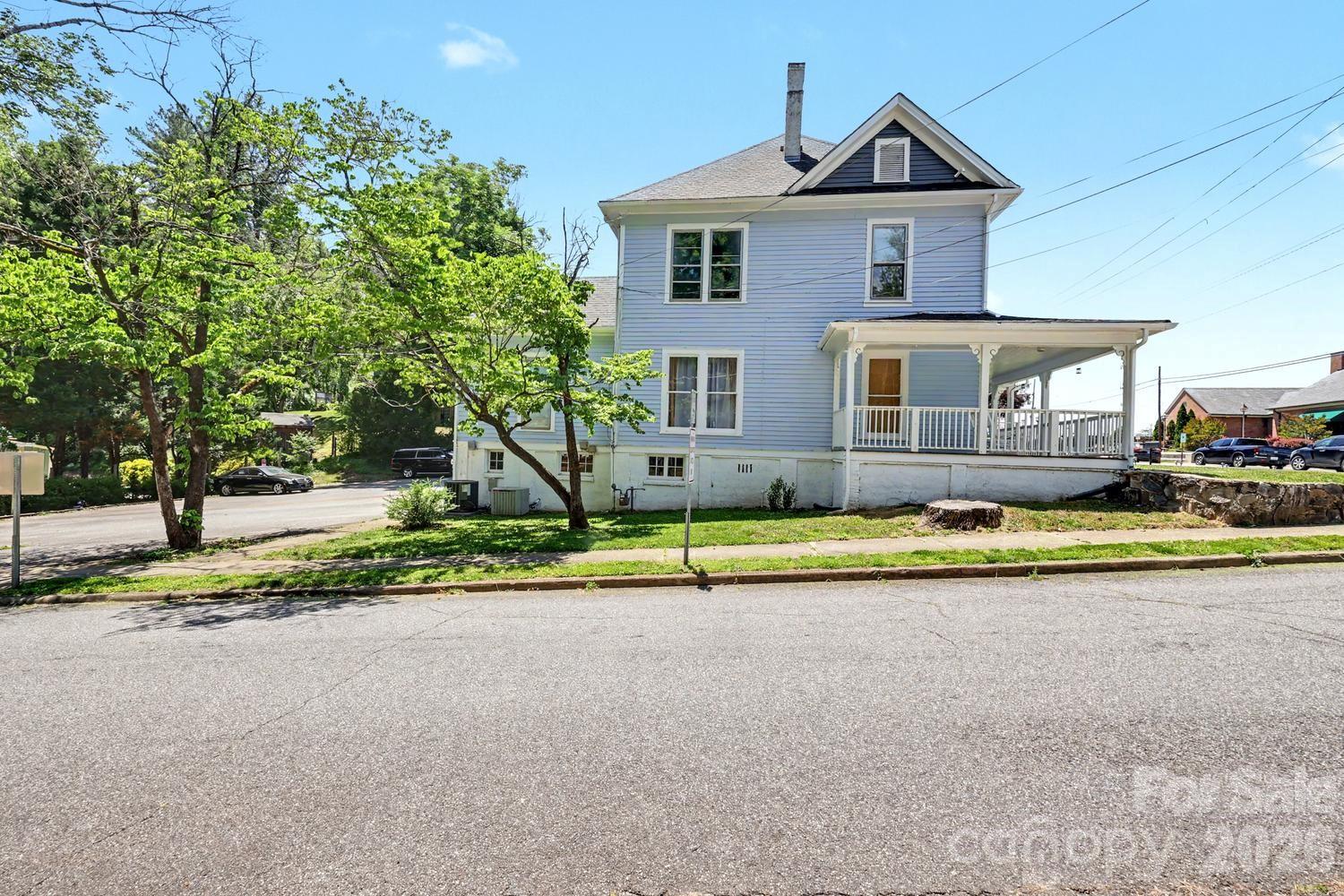 601 College Avenue Property Photo 35