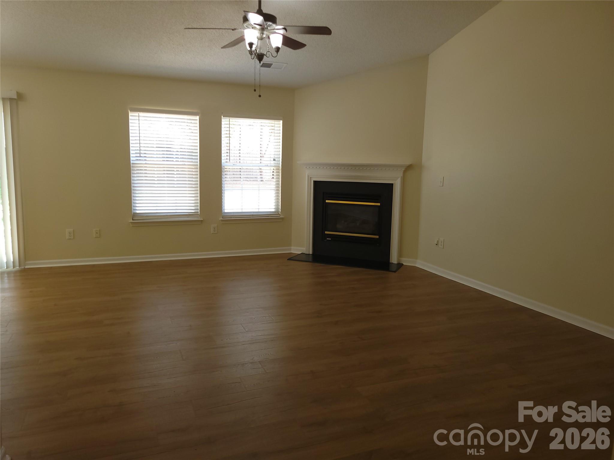 3314 Arbor Pointe Drive Property Photo 2