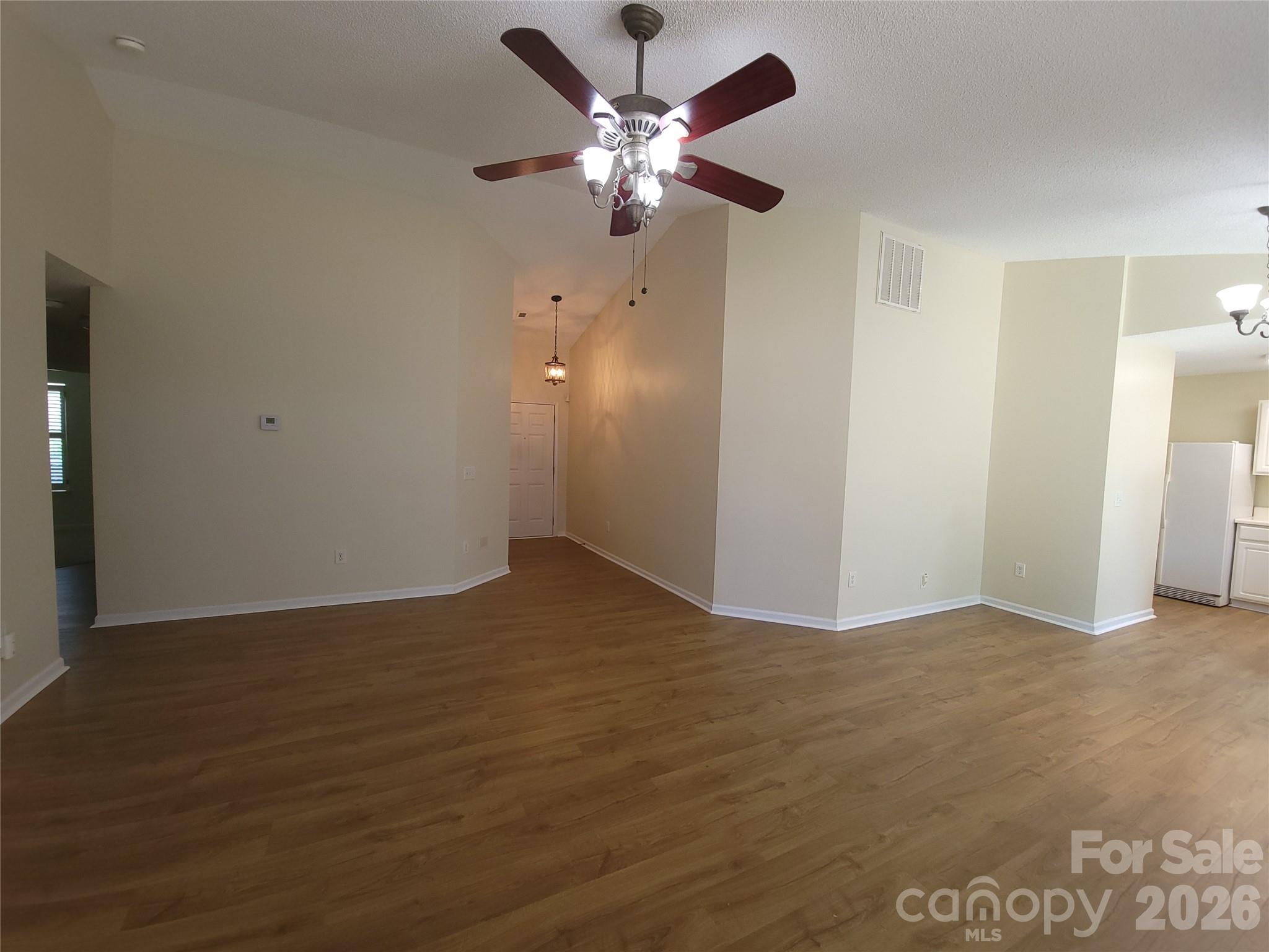 3314 Arbor Pointe Drive Property Photo 3