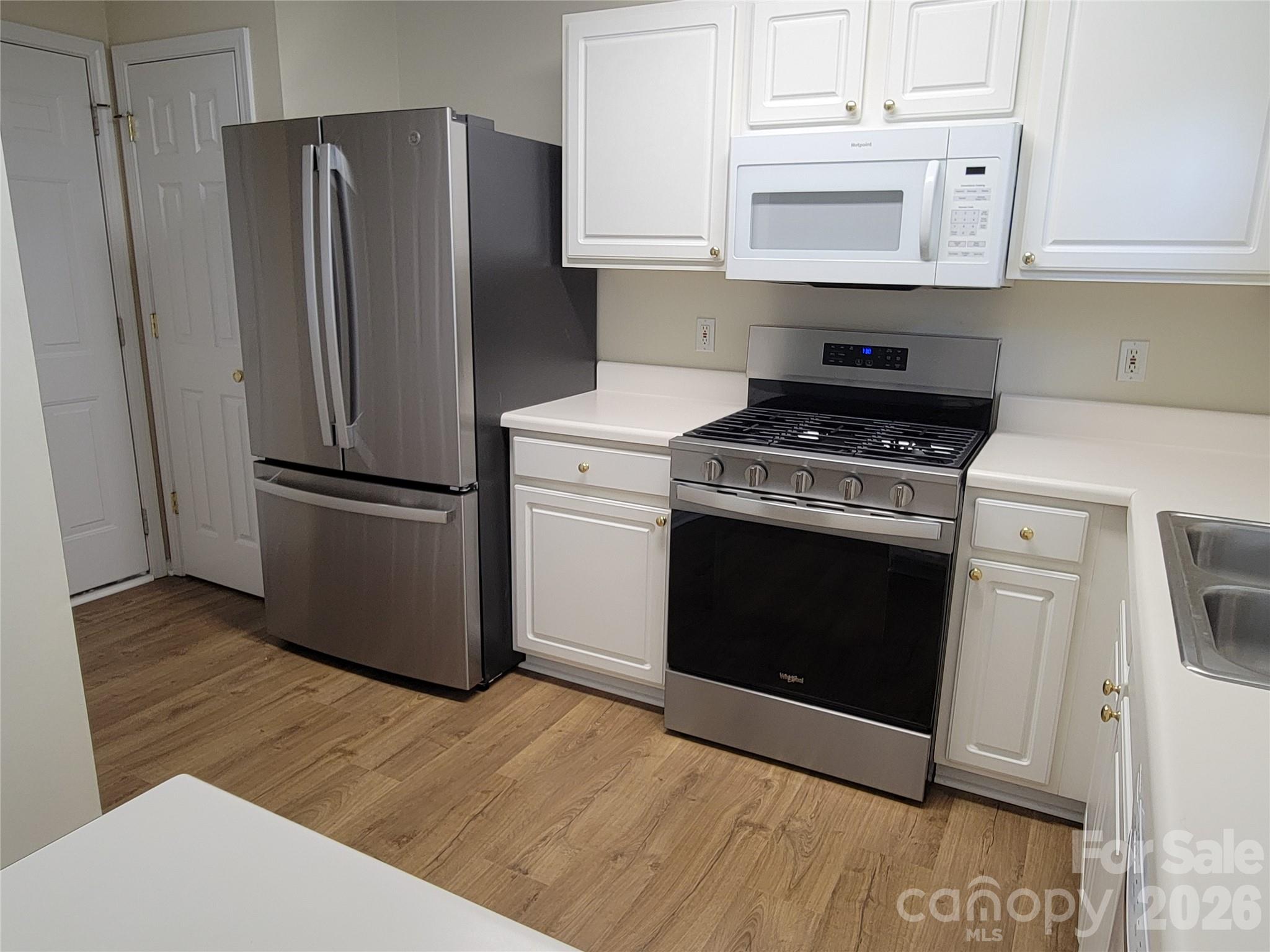 3314 Arbor Pointe Drive Property Photo 6