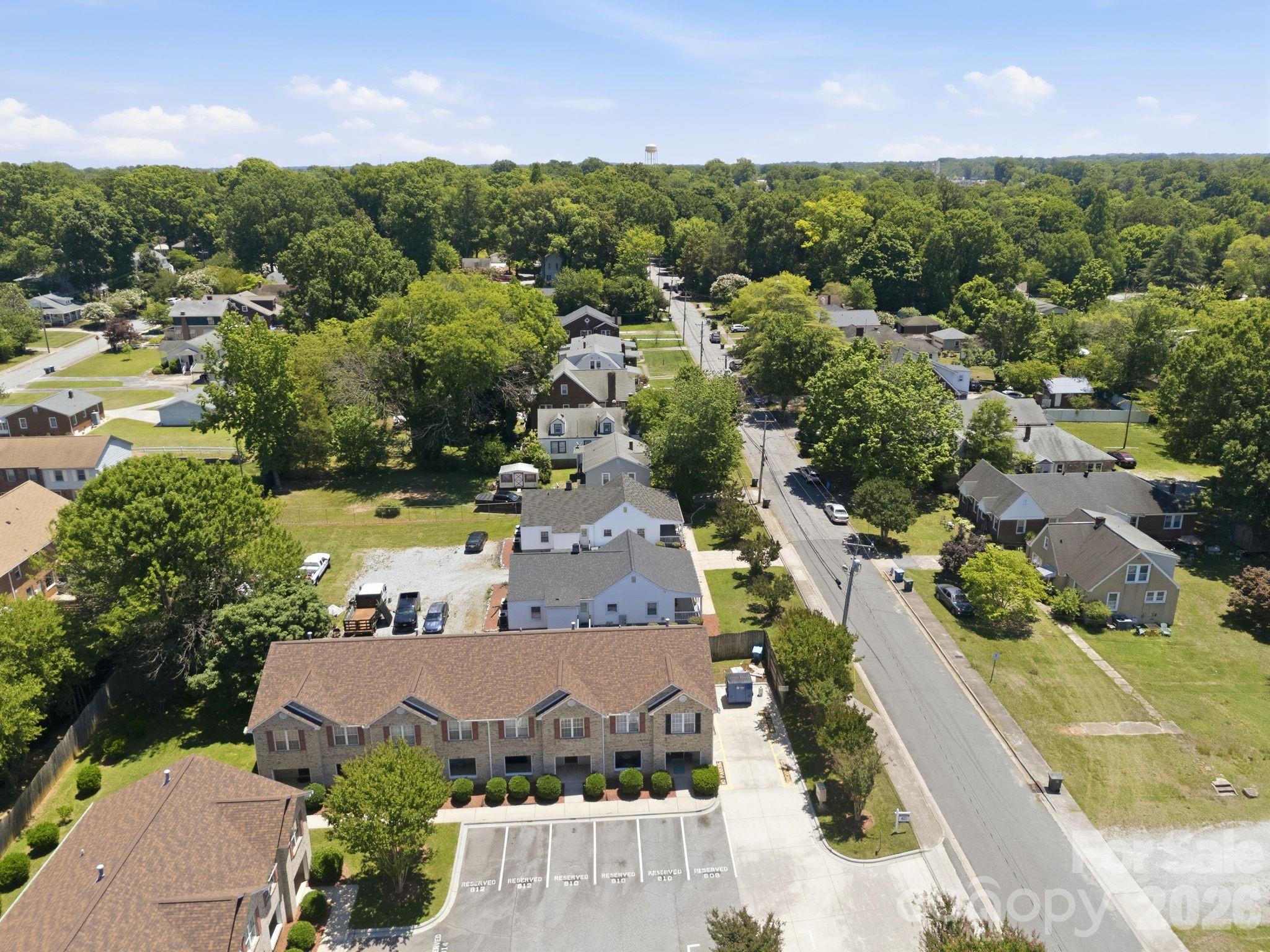 806 Maupin Avenue Property Photo 4
