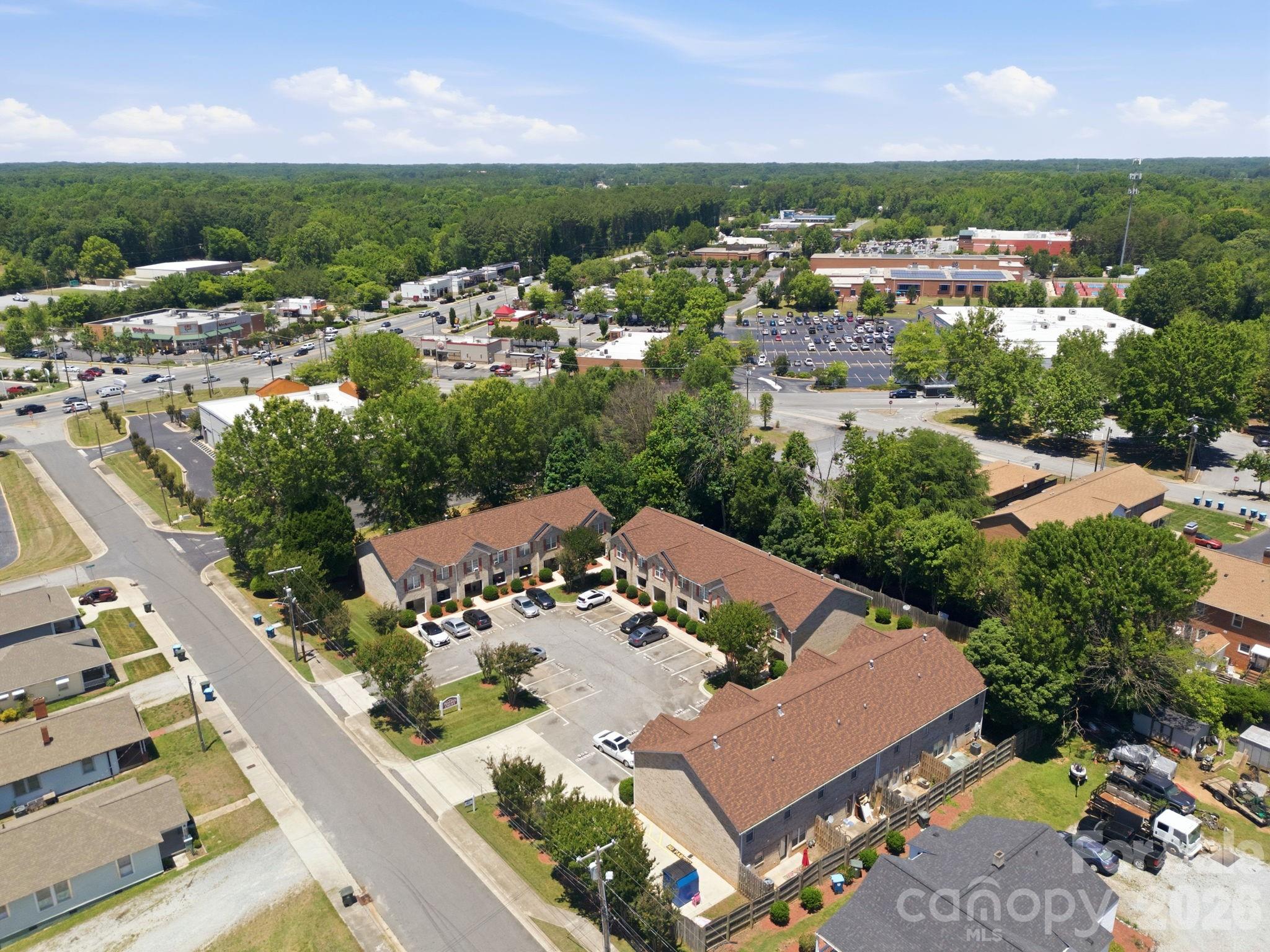 806 Maupin Avenue Property Photo 6