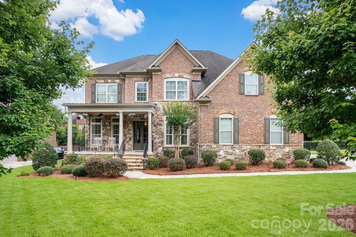 7323 Harcourt Crossing Property Photo 1