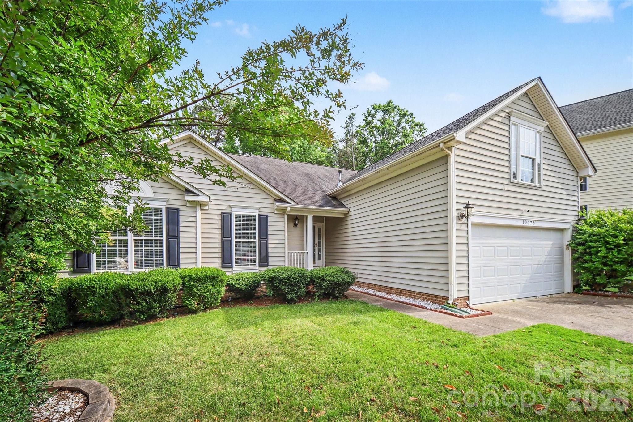 10026 Dauphine Drive Property Photo 2